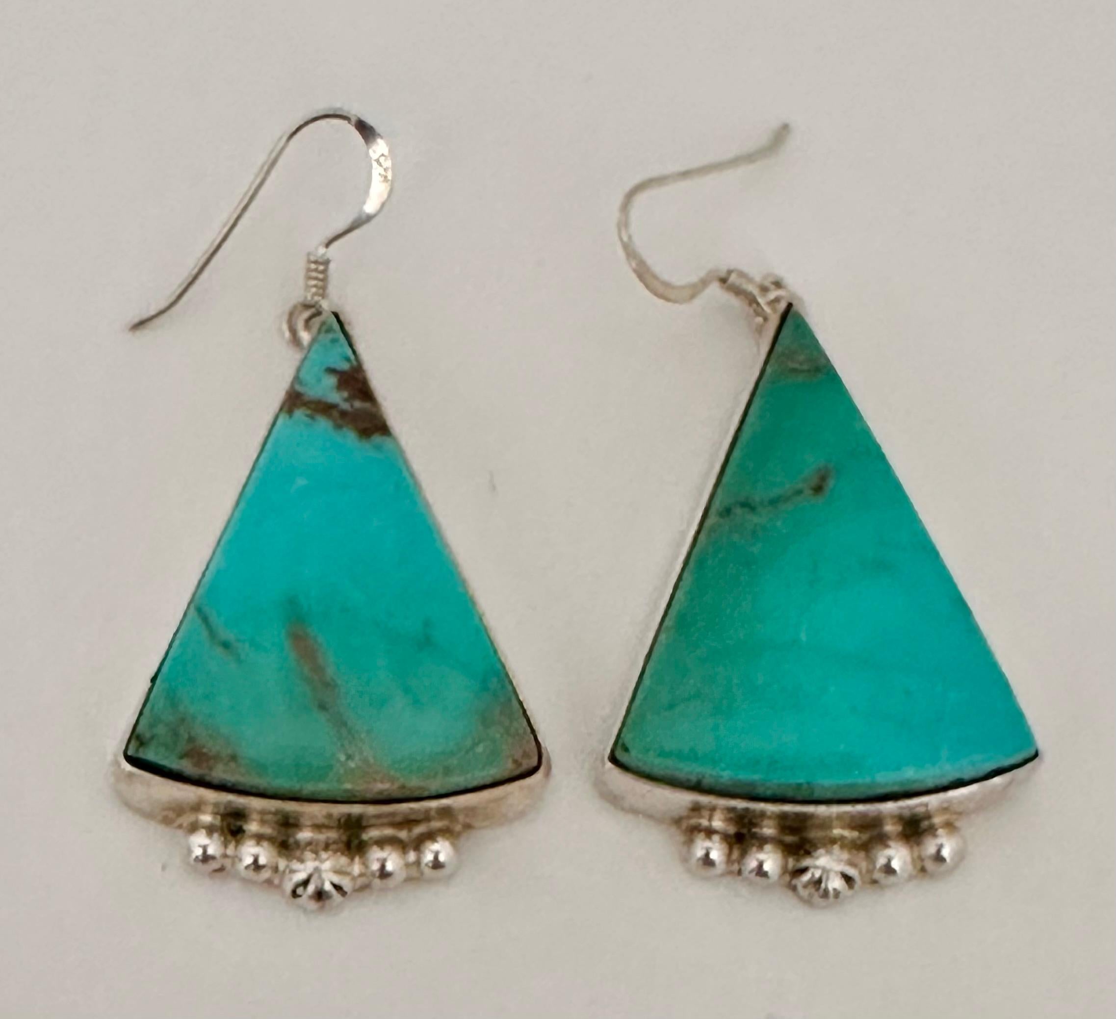 Boucles d'oreilles triangulaires Navajo en argent sterling .925 Turquoise Kingman 1