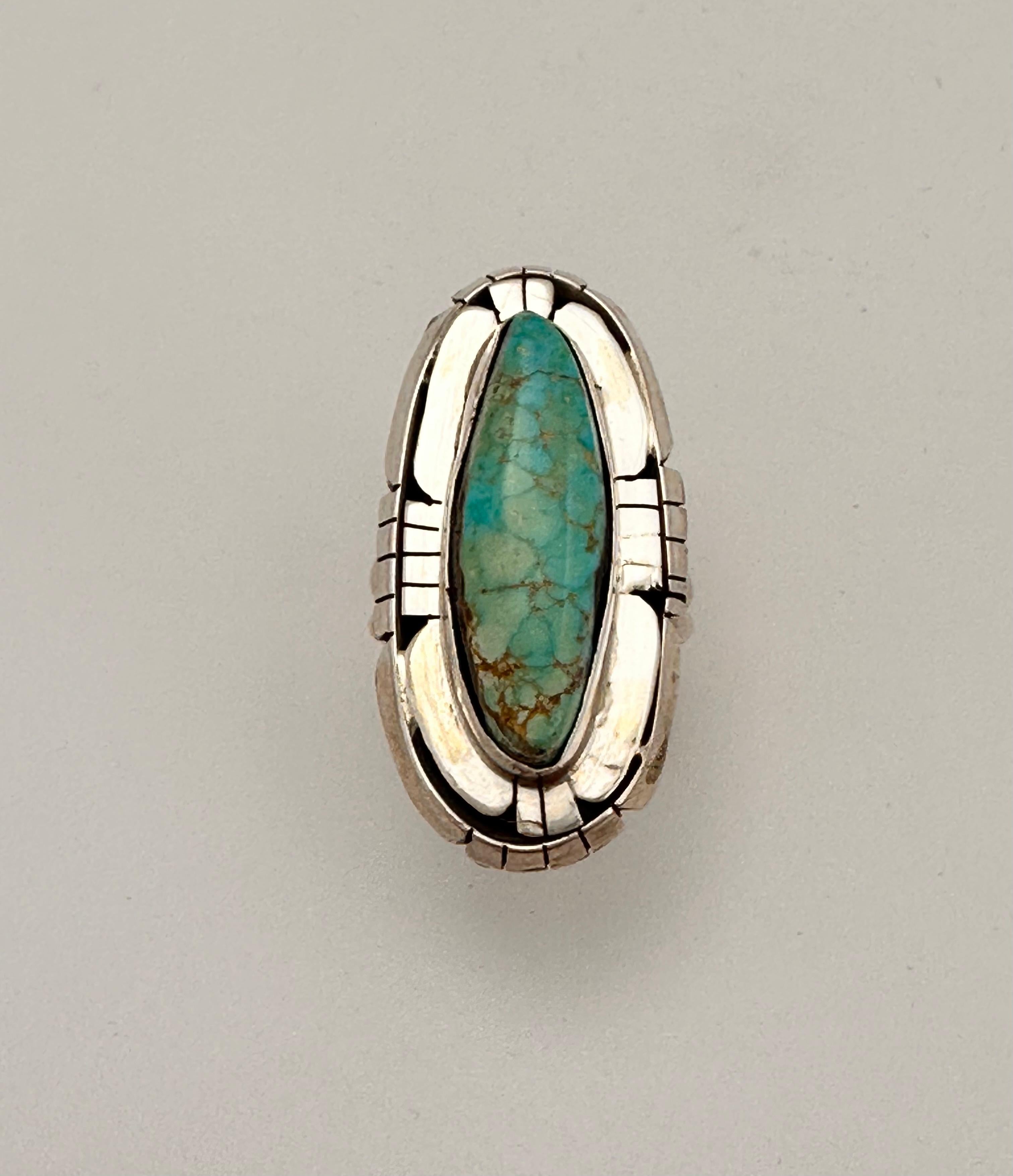 Navajo Sterling Silver .925 Kingman Turquoise 19mm x 37mm Oval Ring Size 8.5 In New Condition In Las Vegas, NV