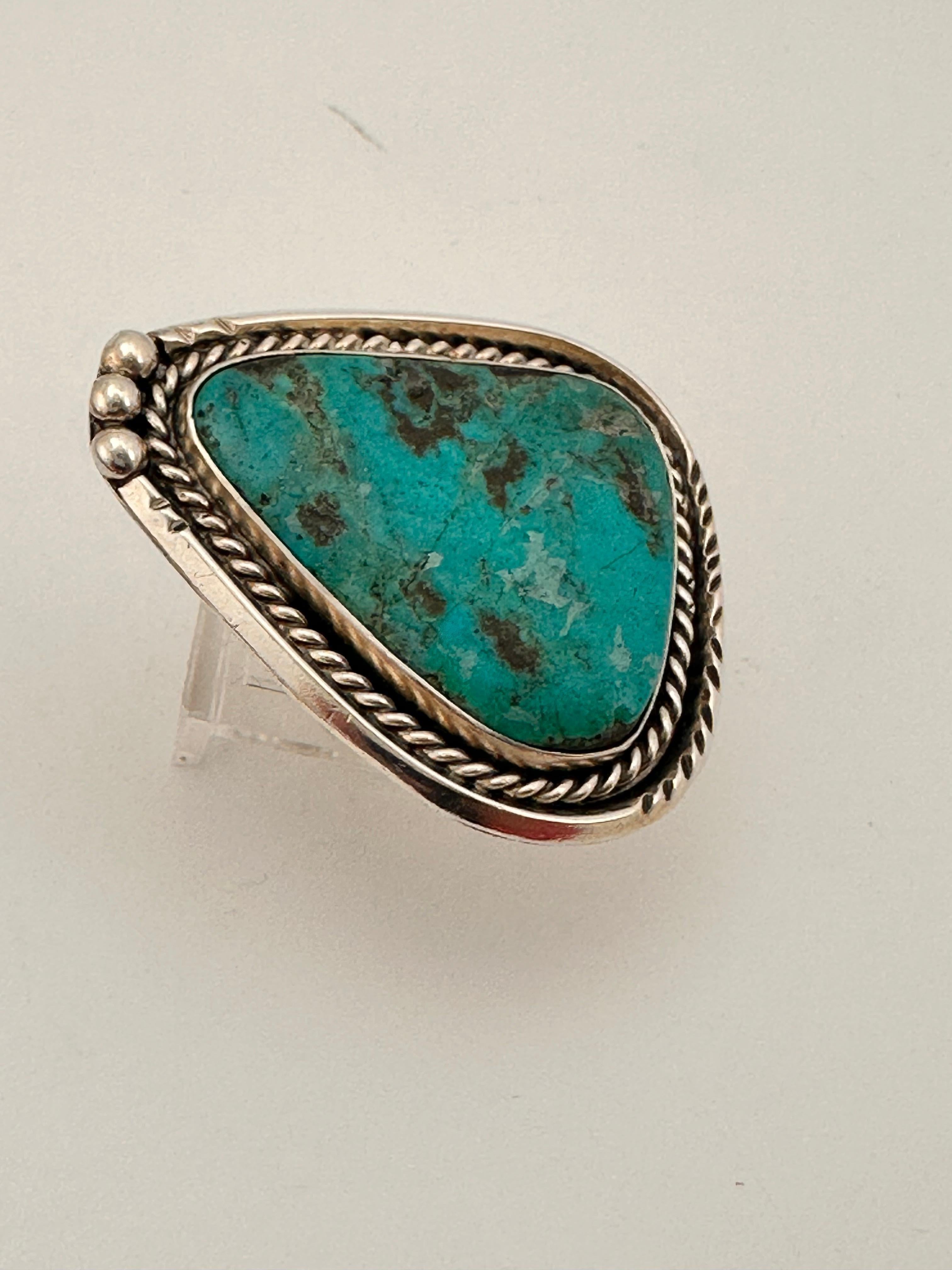 Native American Navajo Sterling Silver .925 Kingman Turquoise 32mm x 42mm Triangular Ring Size 7