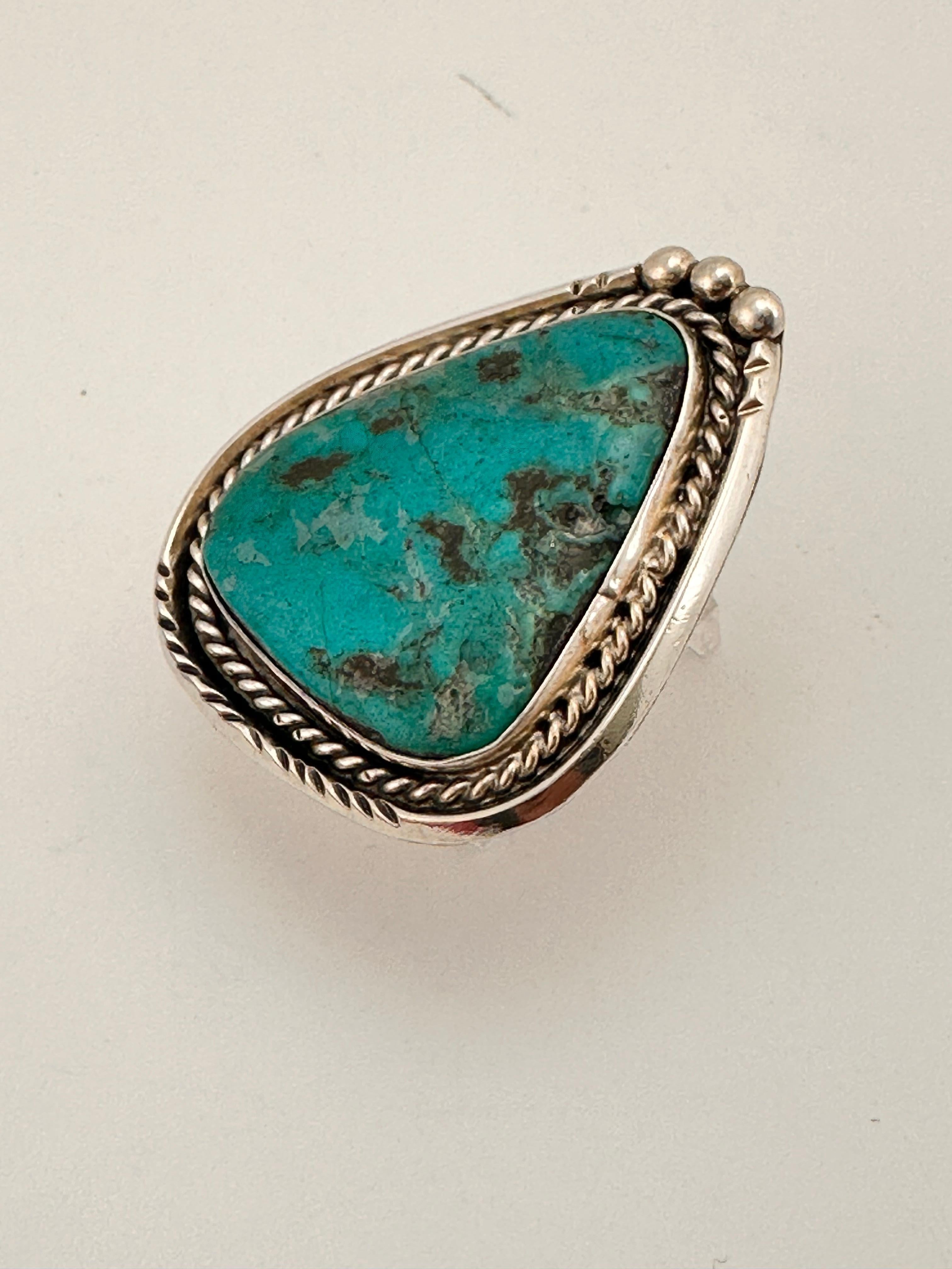 Cabochon Navajo Sterling Silver .925 Kingman Turquoise 32mm x 42mm Triangular Ring Size 7