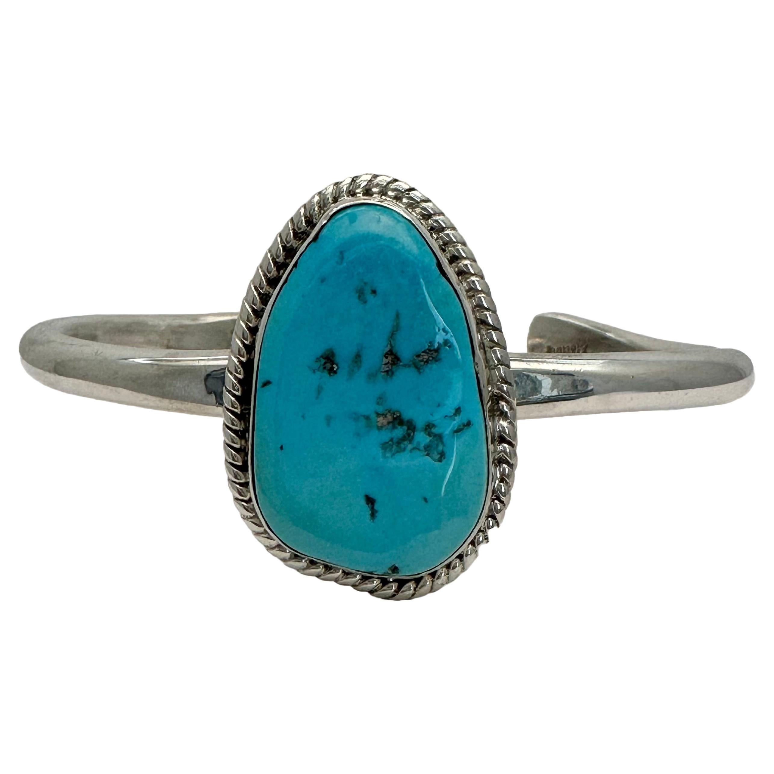 Navajo ~ Argent sterling .925 ~ Bracelet manchette Sleeping Beauty turquoise signé en vente
