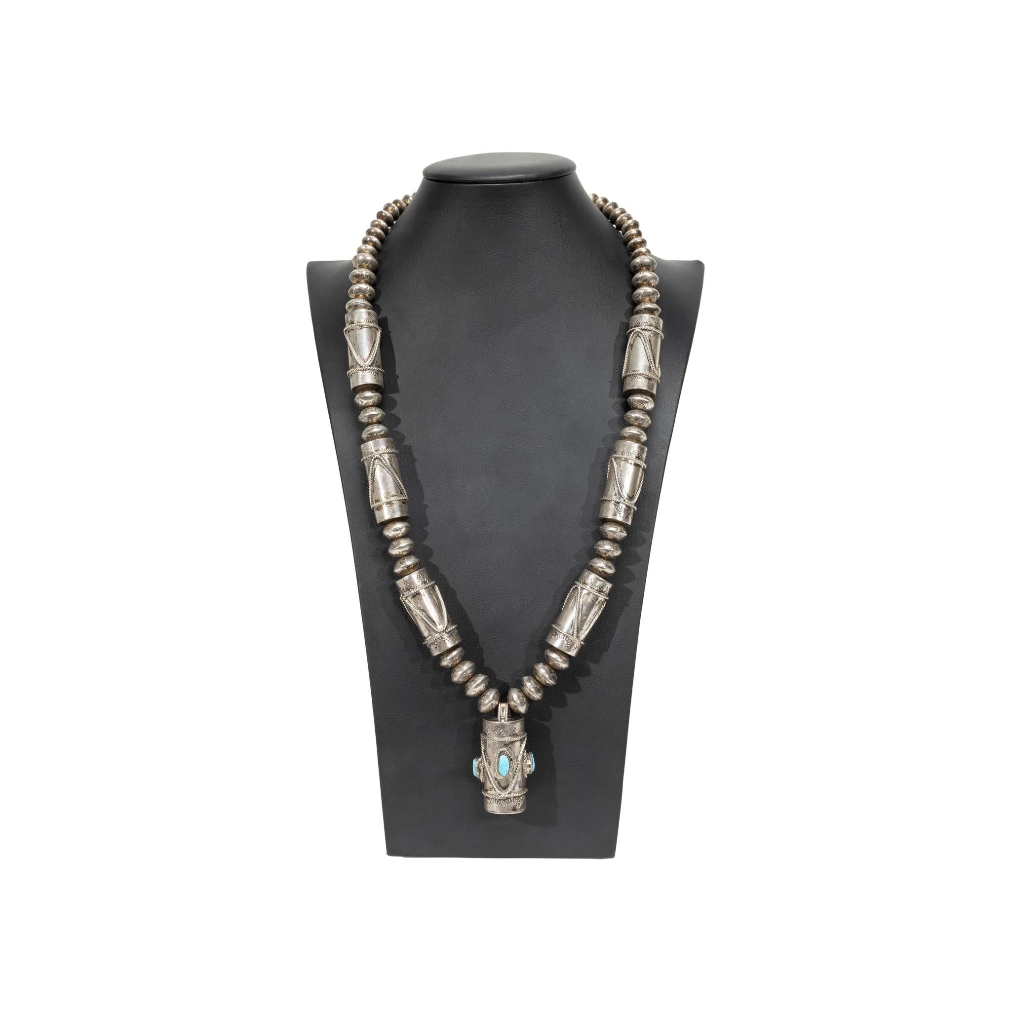 Navajo Sterling Silver Turquoise Necklace In condizioni buone in vendita a Coeur d Alene, ID