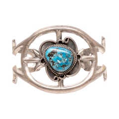 Bracciale con turchese Navajo e argento fuso con sabbia