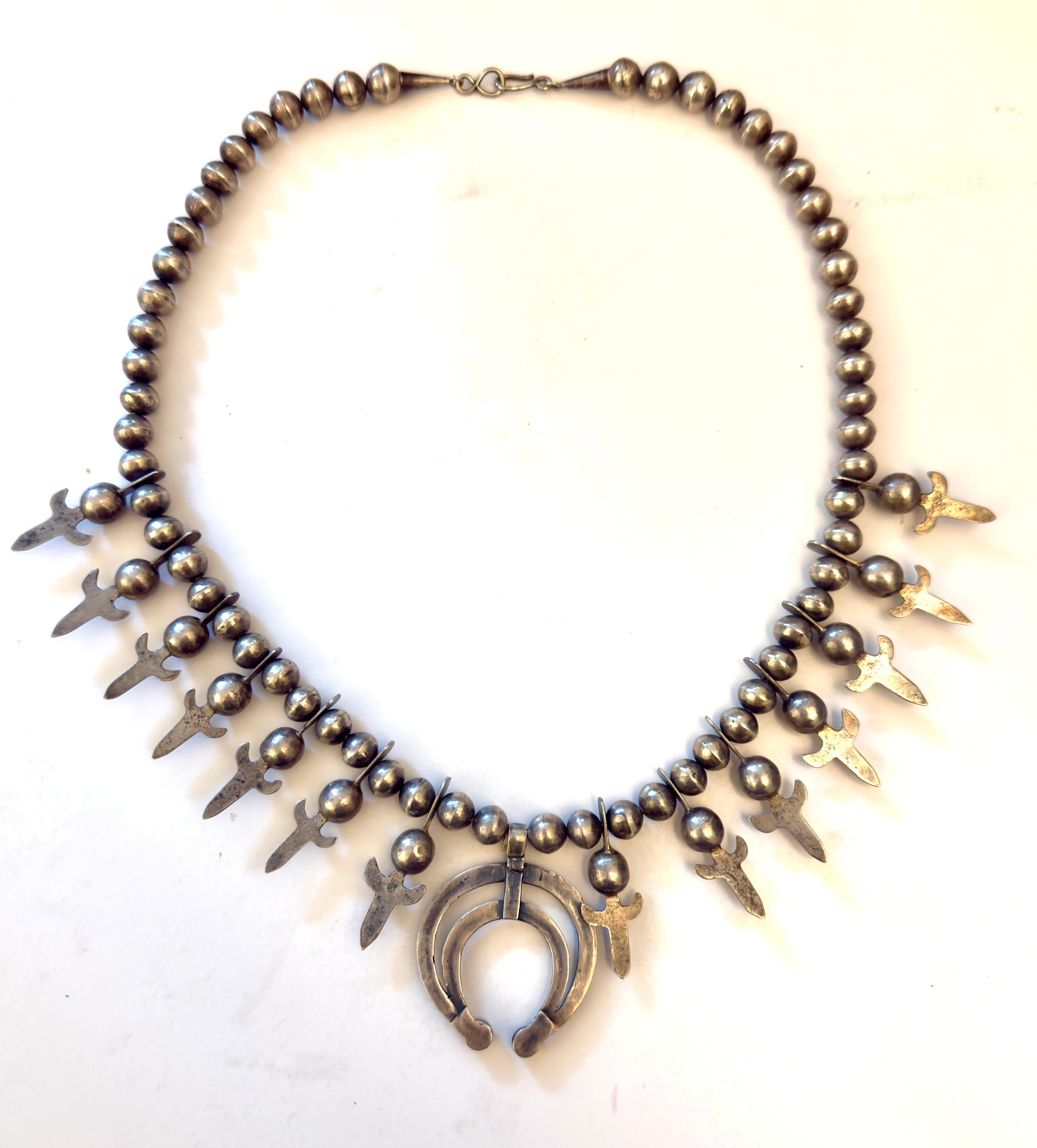 traditional navajo necklaces