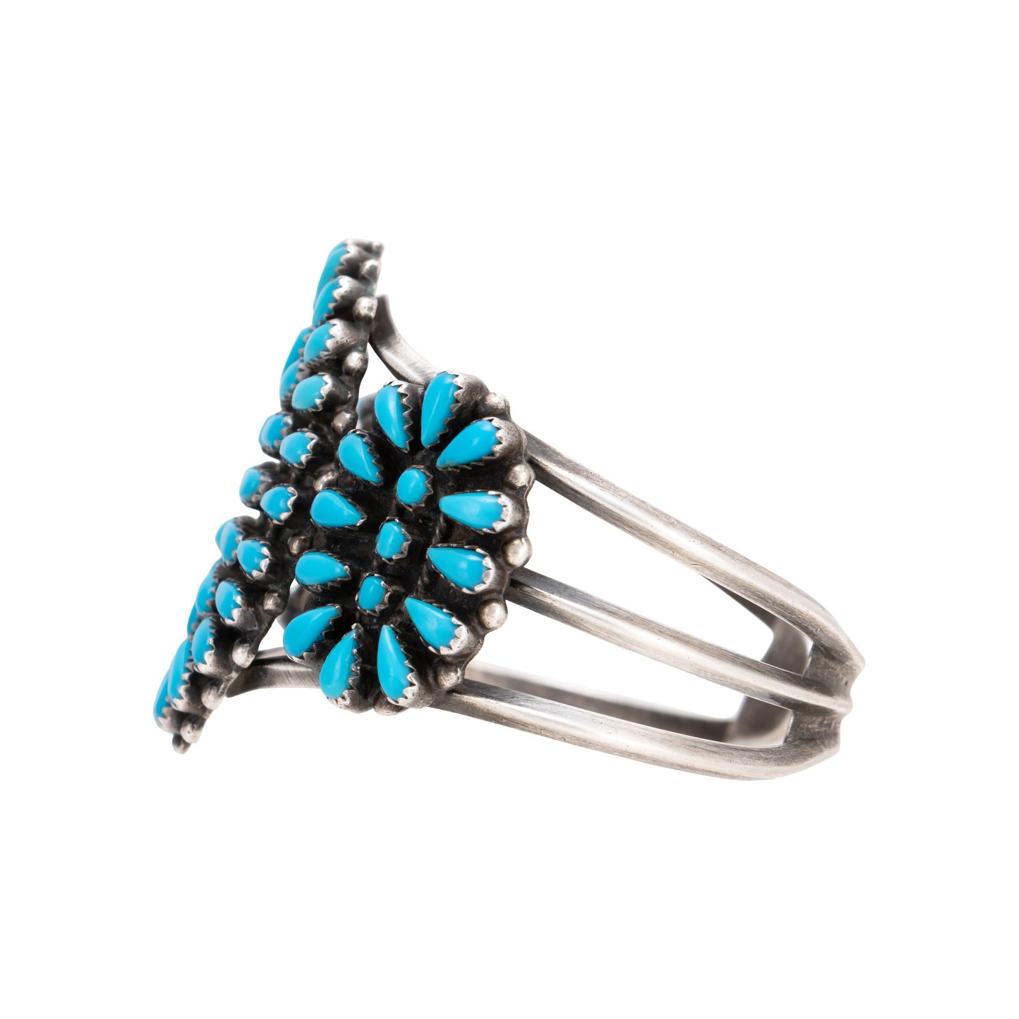 Navajo Türkis Cluster Manschettenarmband (Indigene Kunst (Nord-/Südamerika)) im Angebot