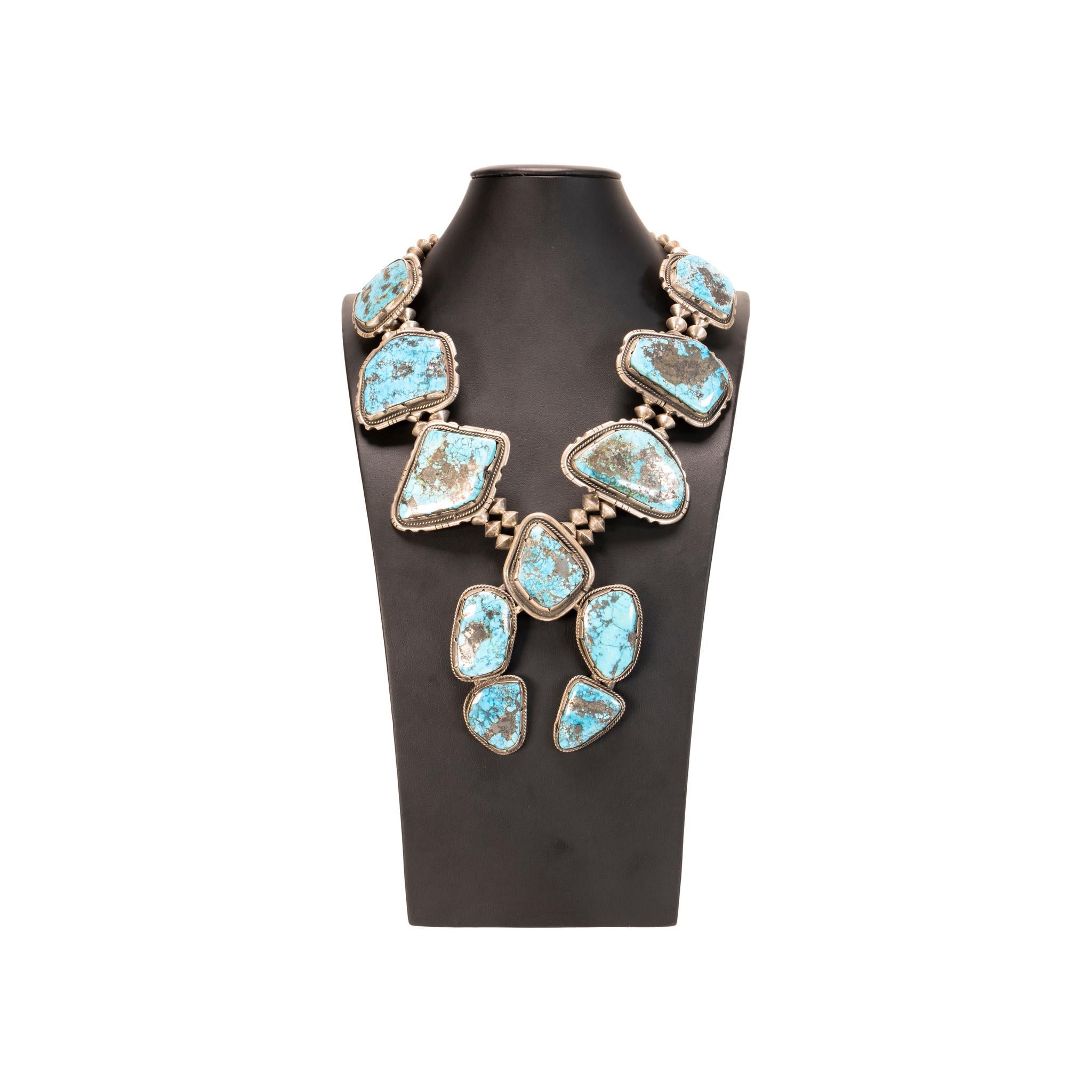 Taglio vecchia miniera Collana con fiori di zucca in turchese Navajo in vendita