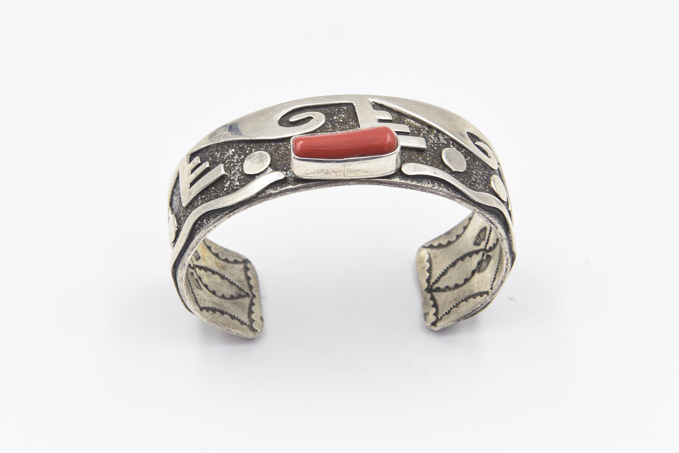 Navajo Zuni Coral Petroglyphs Design Silver Cuff Bracelet by Alex Sanchez For Sale 4