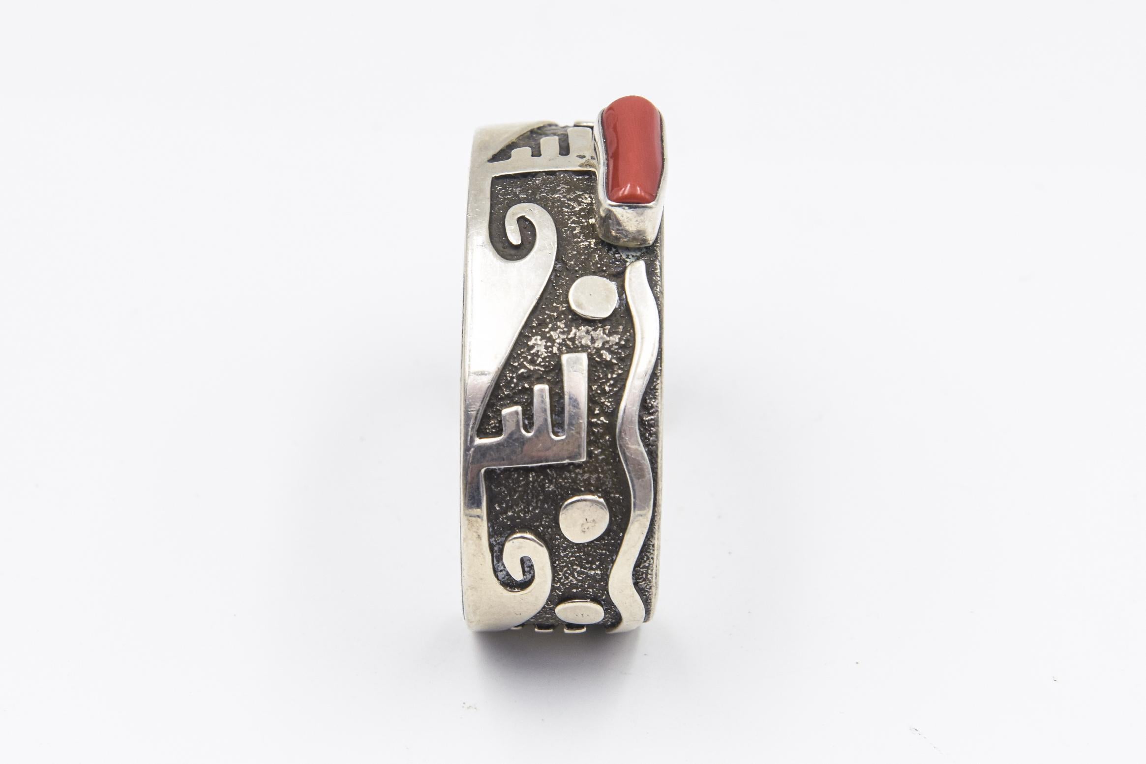 Navajo Zuni Coral Petroglyphs Design Silver Cuff Bracelet by Alex Sanchez For Sale 6