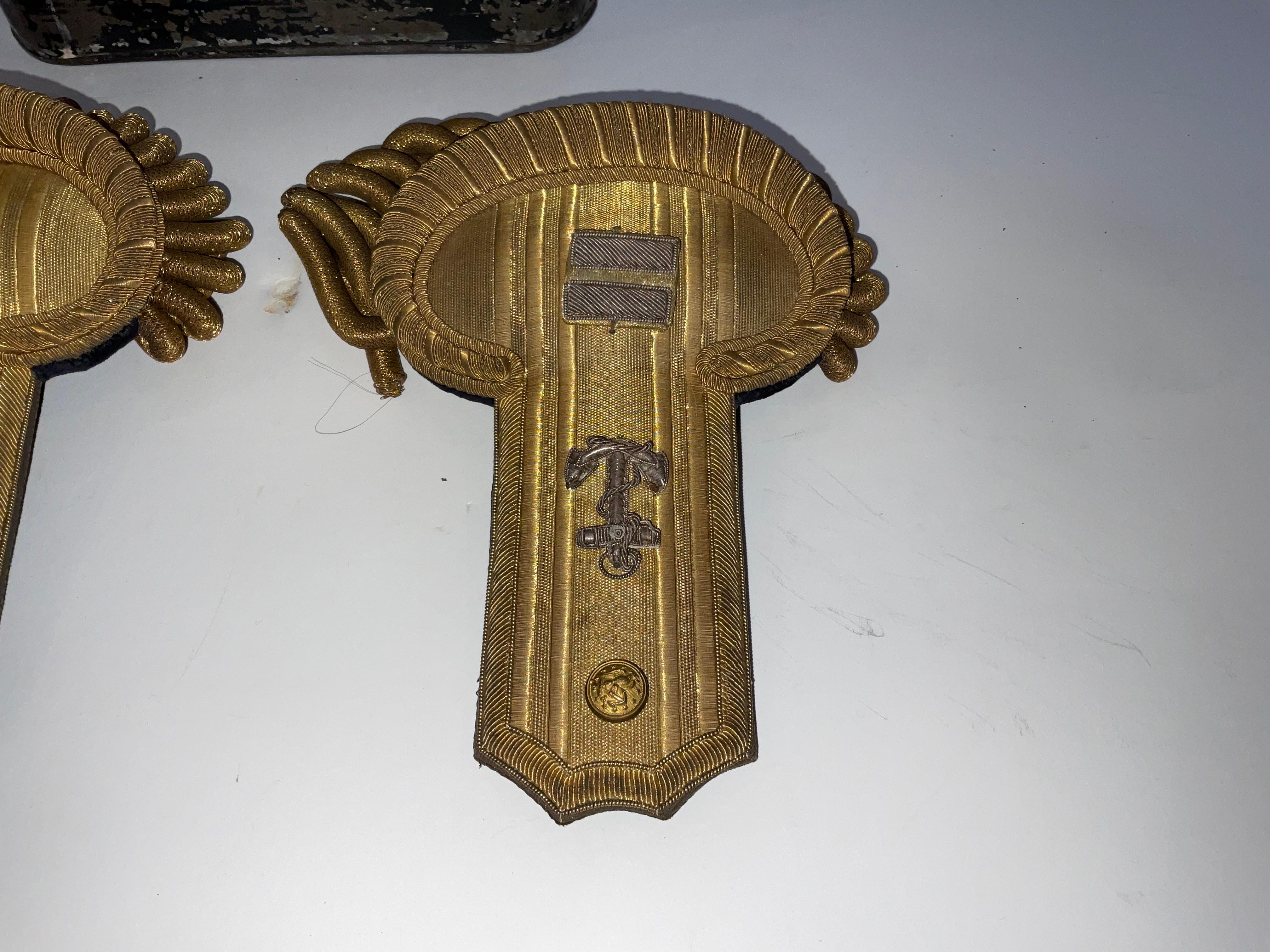 Charreteras de Oficiales Navales en Metal en venta 1