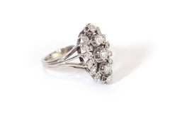 Navette diamond ring in 18 karat white gold, wedding ring