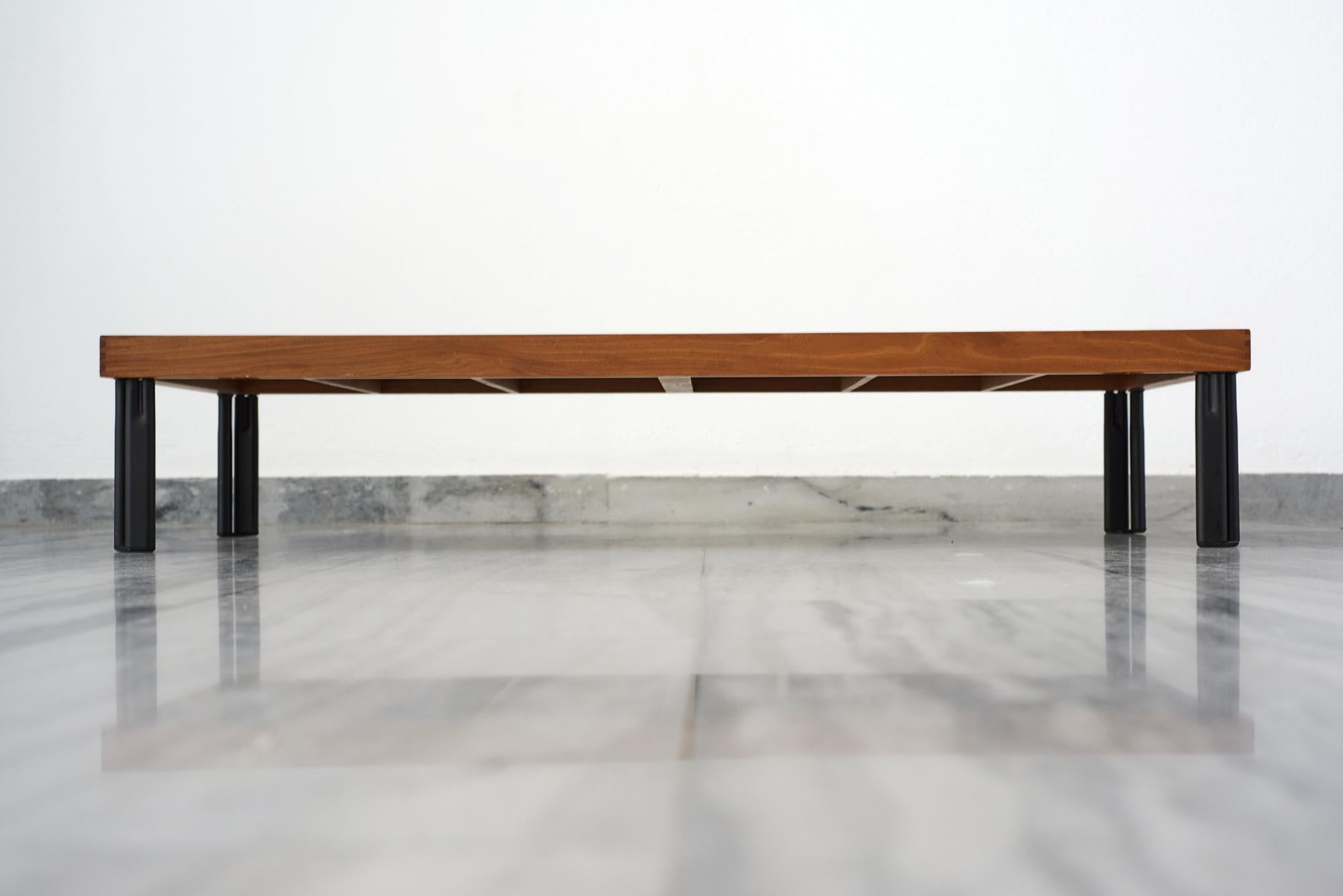 Metal Naviglio coffee table by Piero de Martini for Cassina, 1980s.
