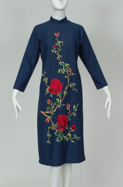Navy and Red Rose Embroidered Vietnamese Split Cheongsam Tunic – XS, 1960s