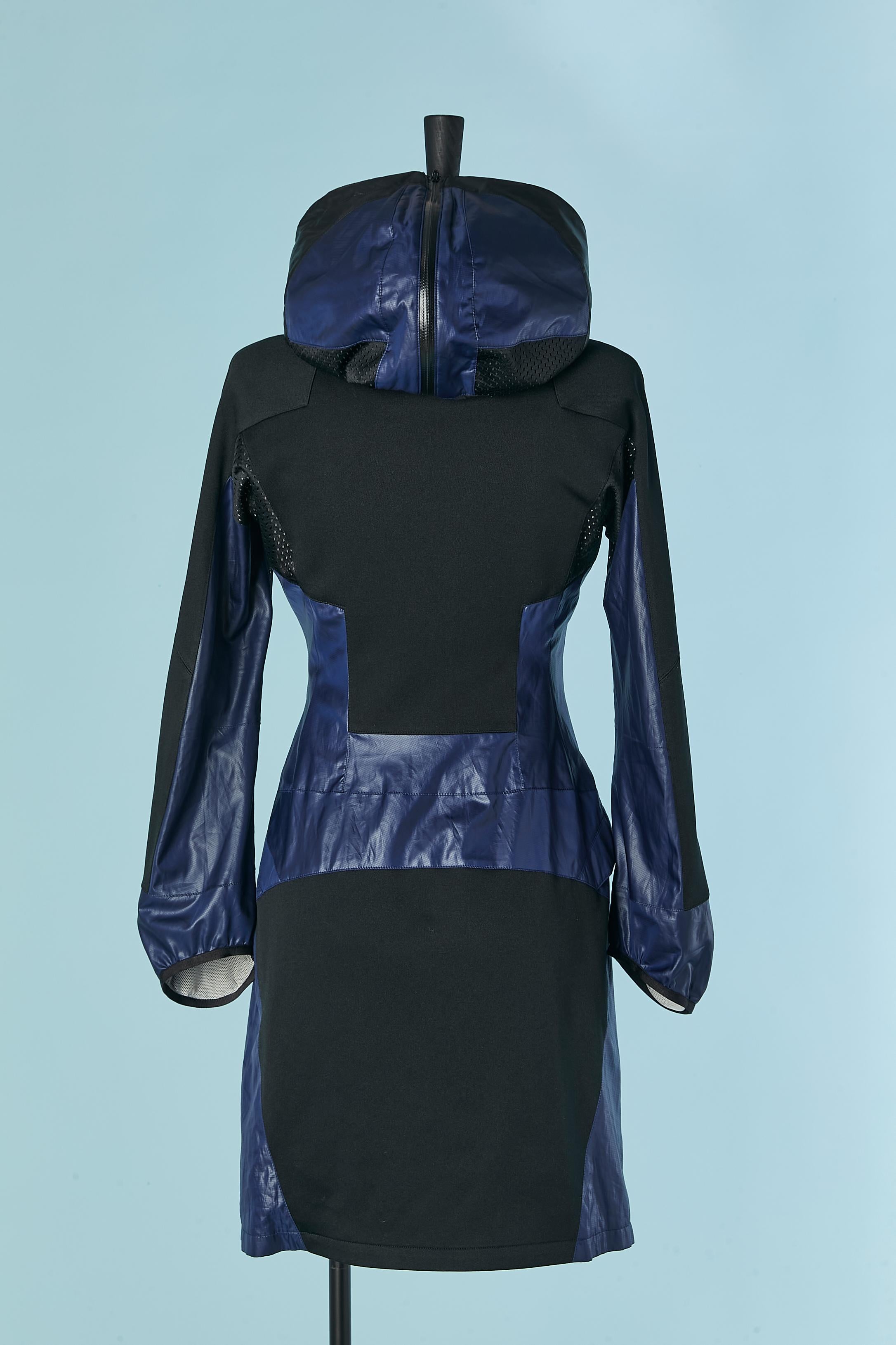 Parka tecnico blu navy e nero con cappuccio Junya Watanabe Comme des Garçons in vendita 3