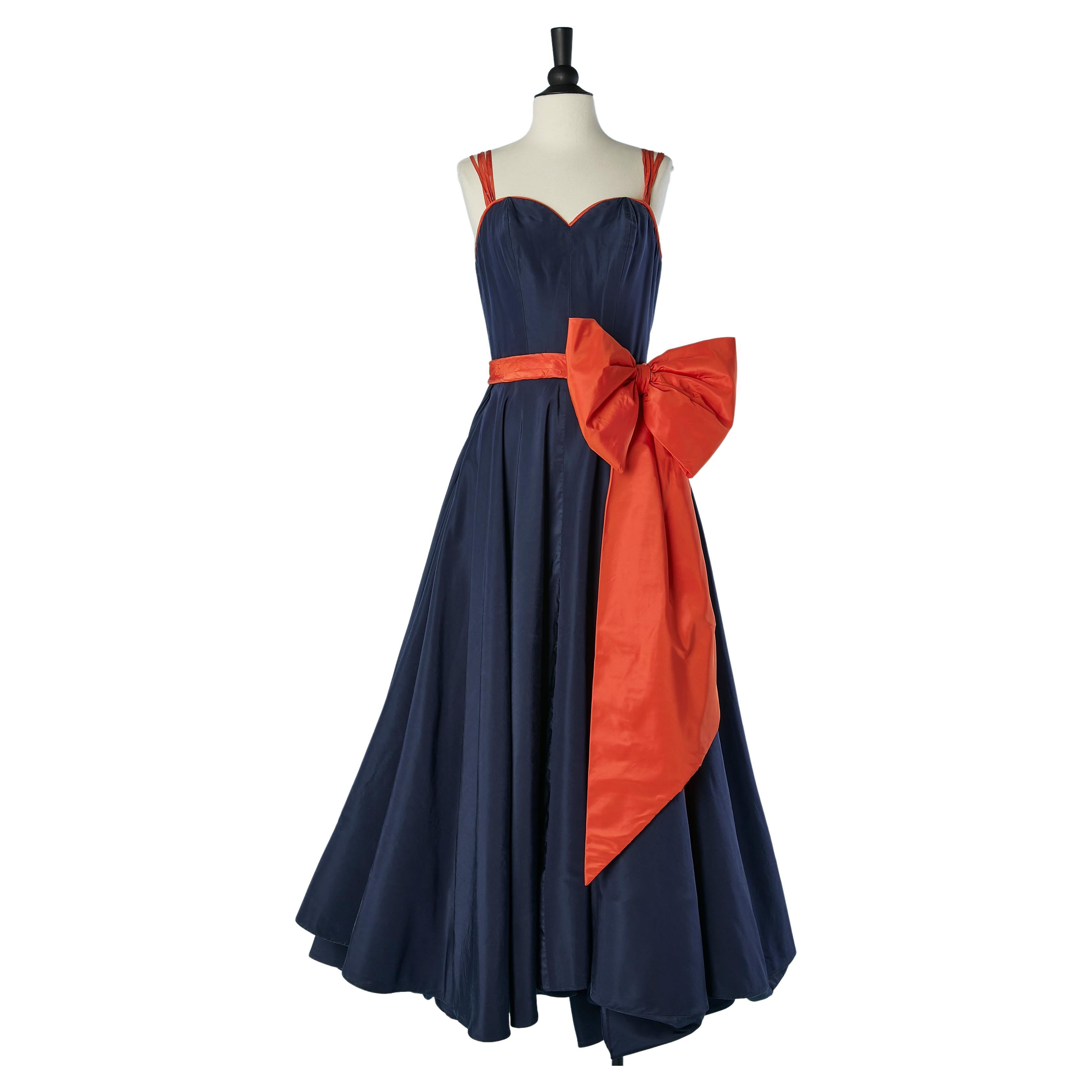 Vestido bustier de noche azul marino y naranja con lazo Jacques Fath en venta