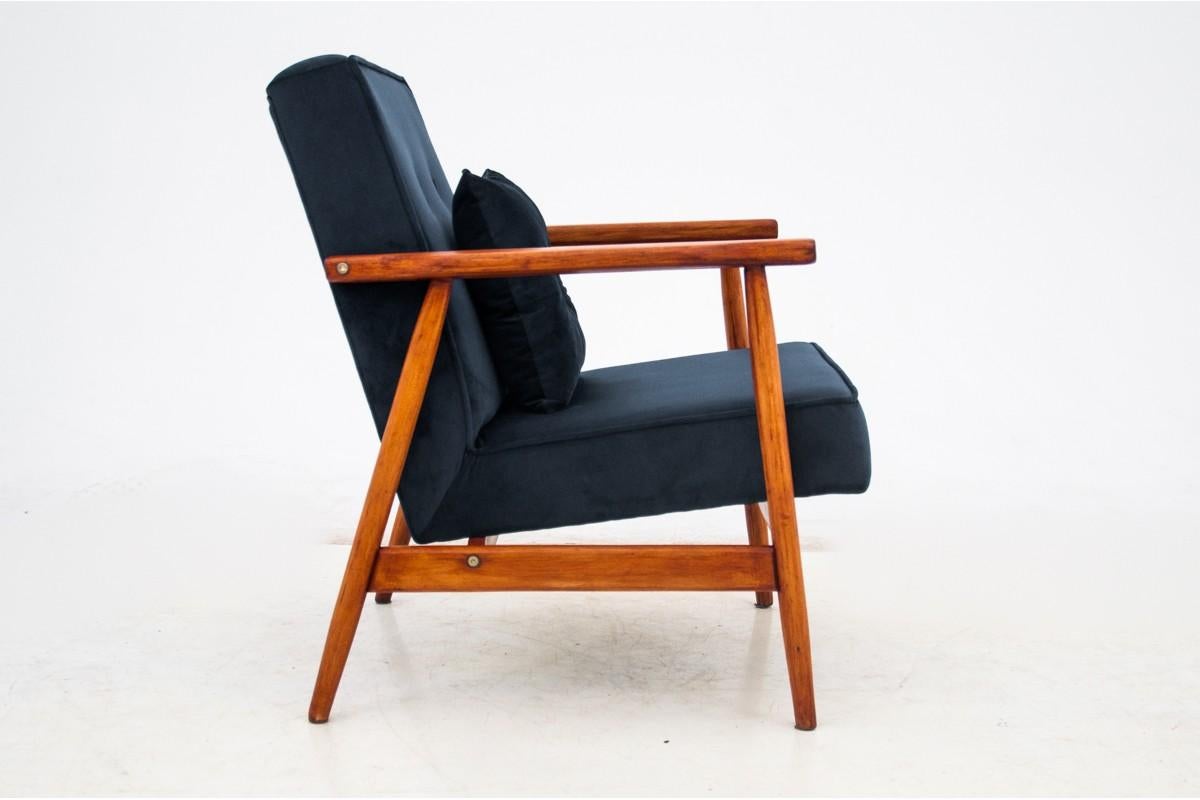 Velvet Navy Blue Armchair with Footrest, Poland, 1960s