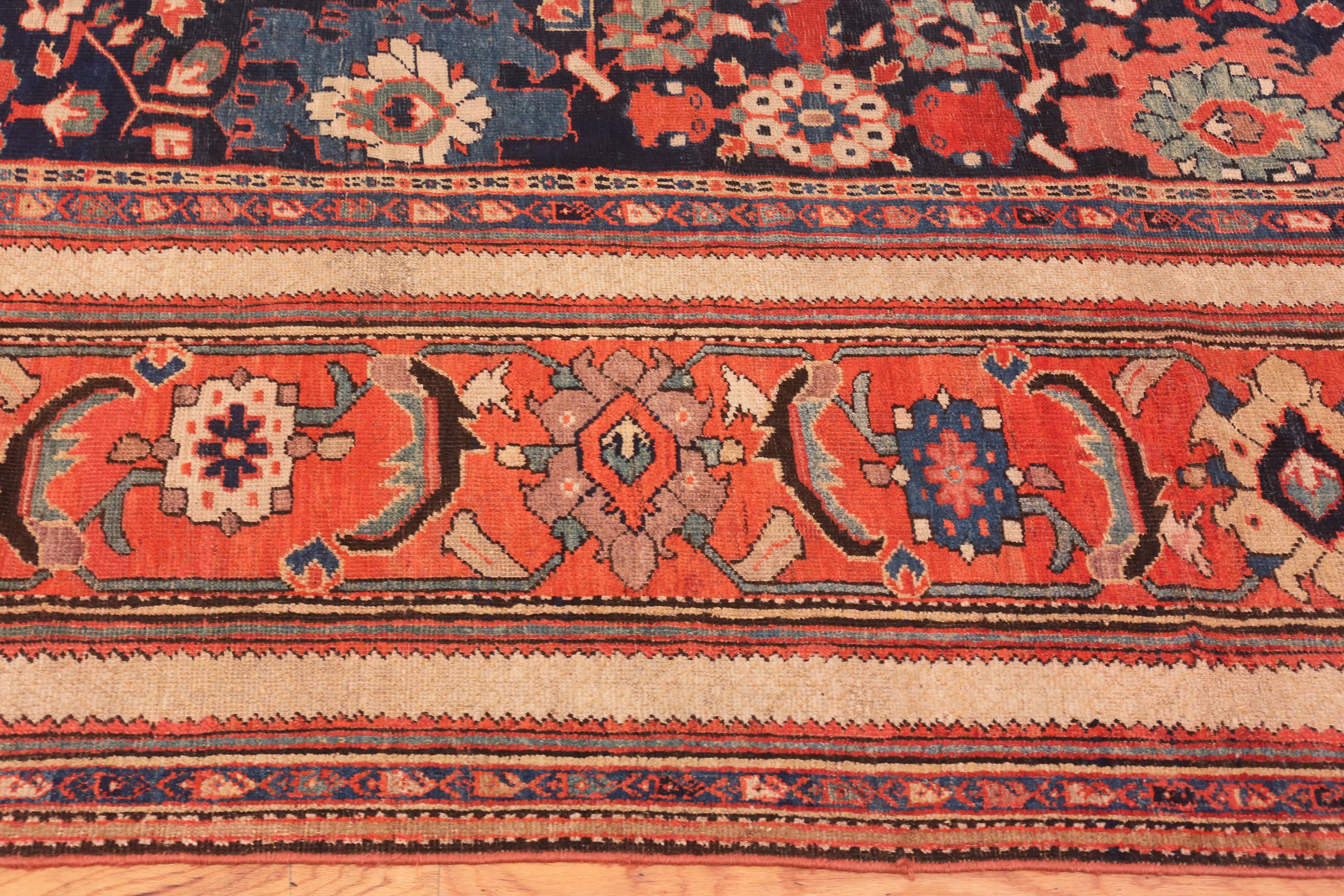 Antiker persischer Sultanabad-Teppich aus Sultanabad. Größe: 10 ft 8 in x 14 ft 2in (20. Jahrhundert) im Angebot