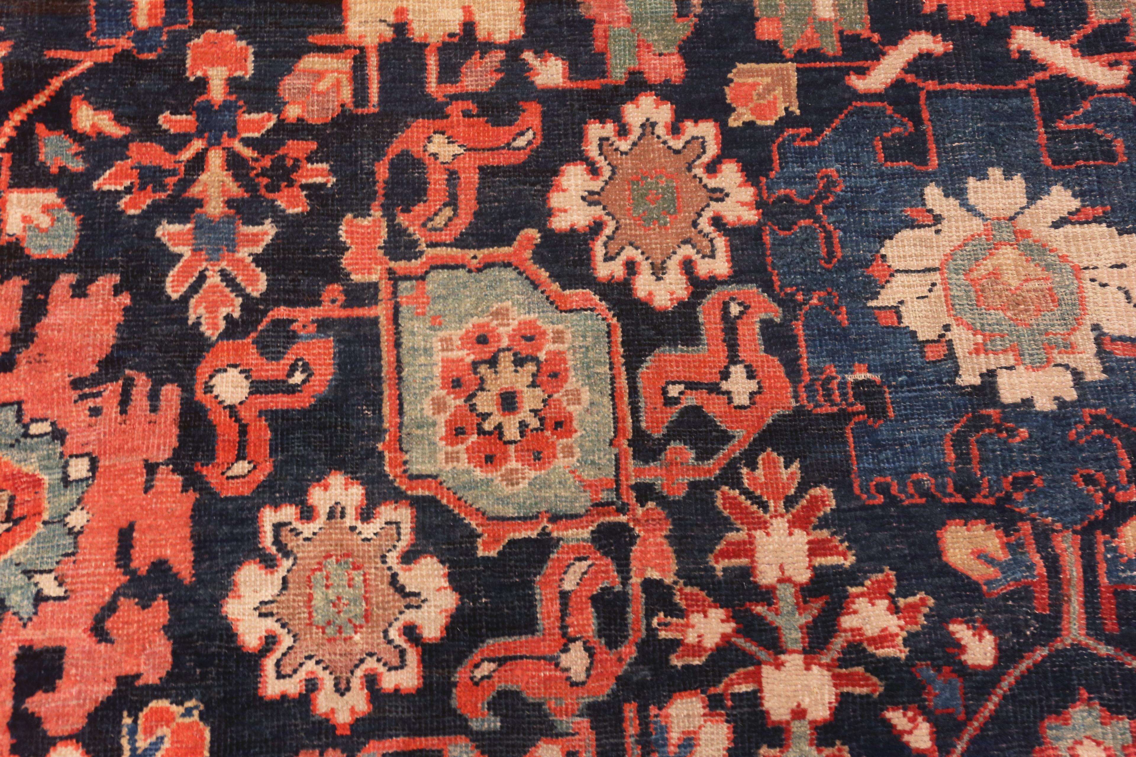 Antique Persian Sultanabad Rug.Size: 10 ft 8 in x 14 ft 2in For Sale 2