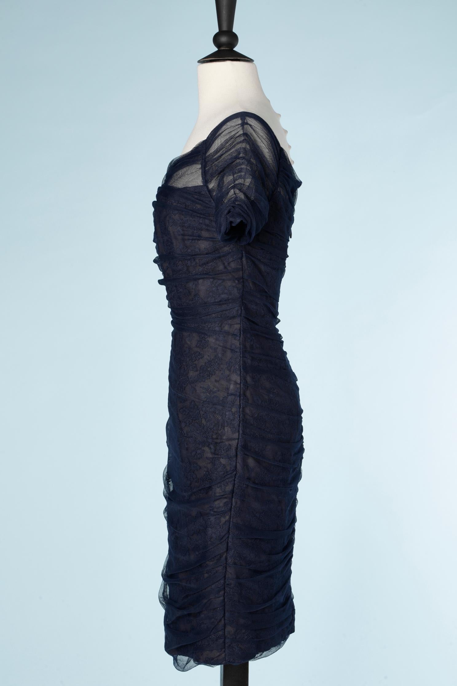 Black Navy blue cocktail dress in tulle drapé and Chantilly lace Monique Lhuillier  For Sale