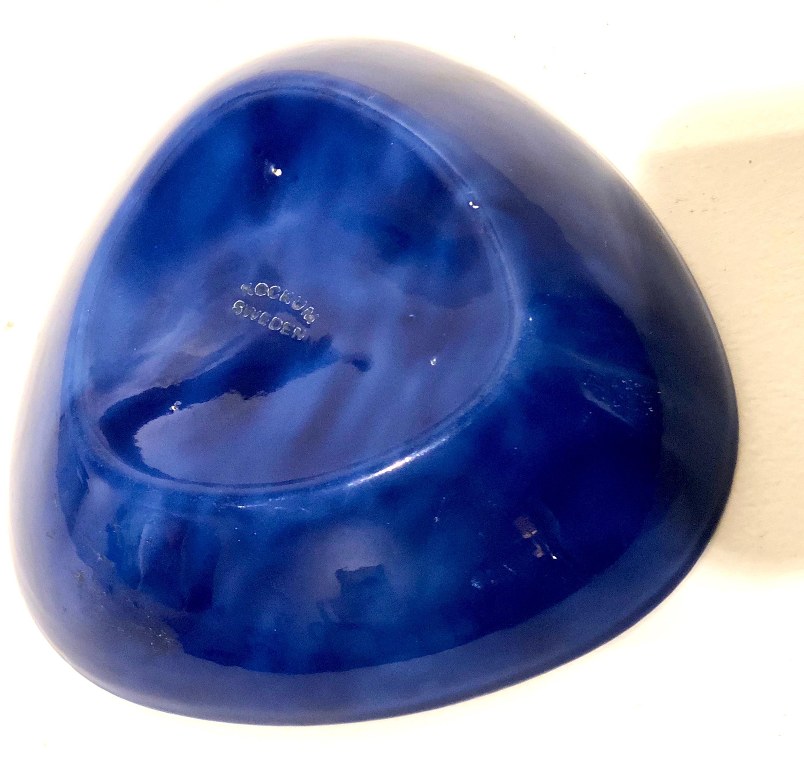 navy blue fruit bowl
