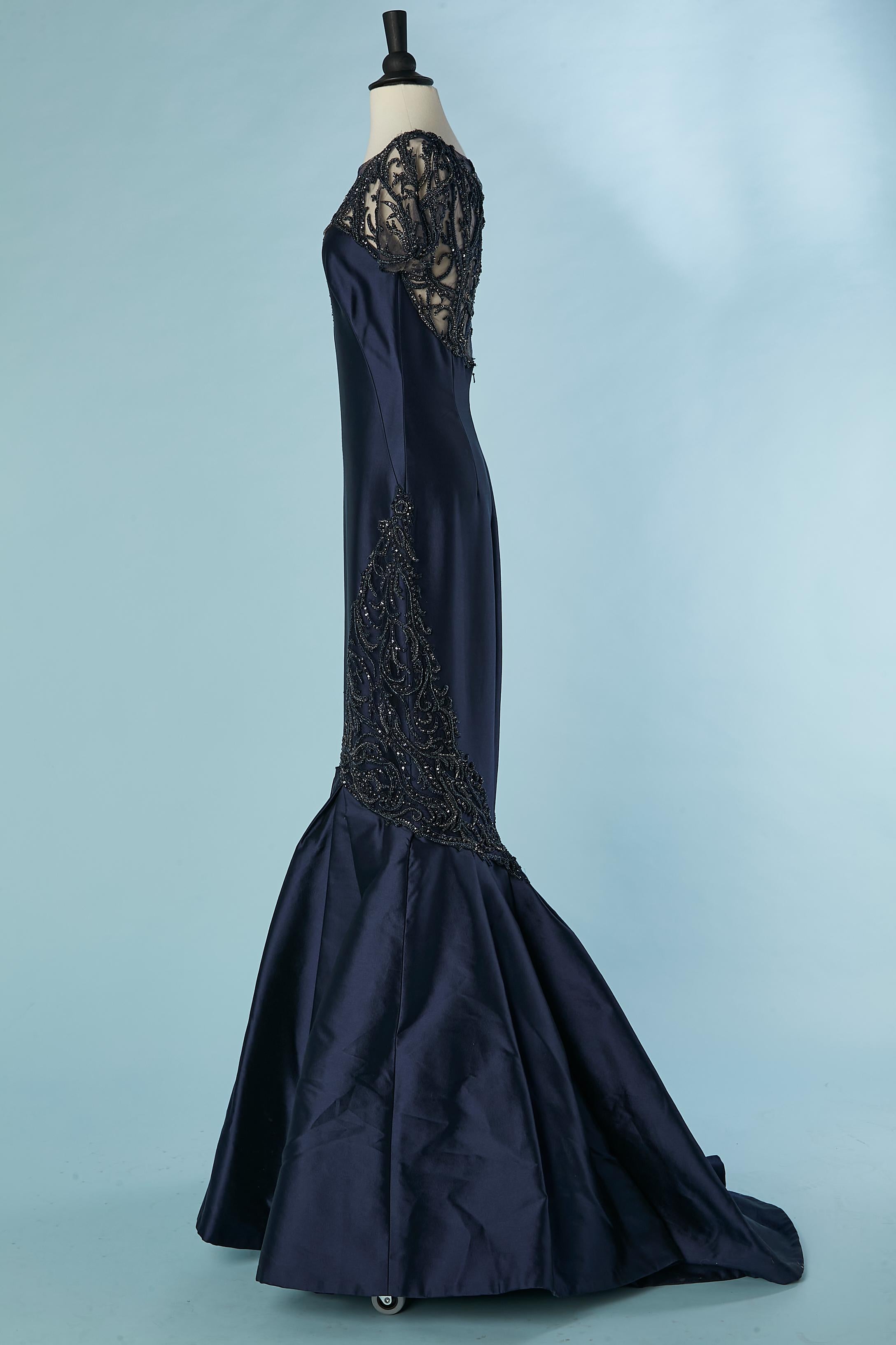 Navy blue evening gown in twill silk and embroideries with drag Lorena Sarbu For Sale 1