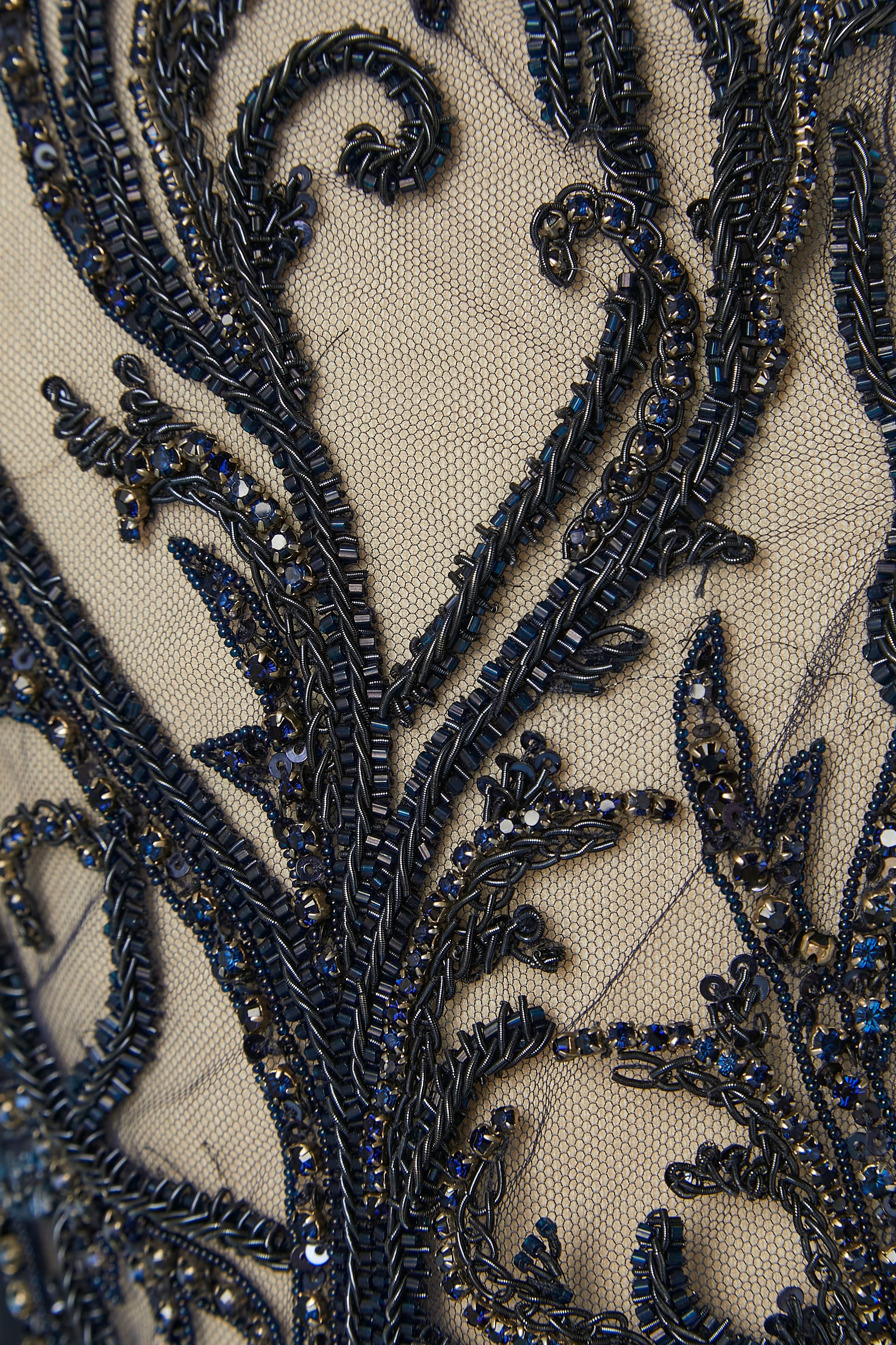Navy blue evening gown in twill silk and embroideries with drag Lorena Sarbu For Sale 4