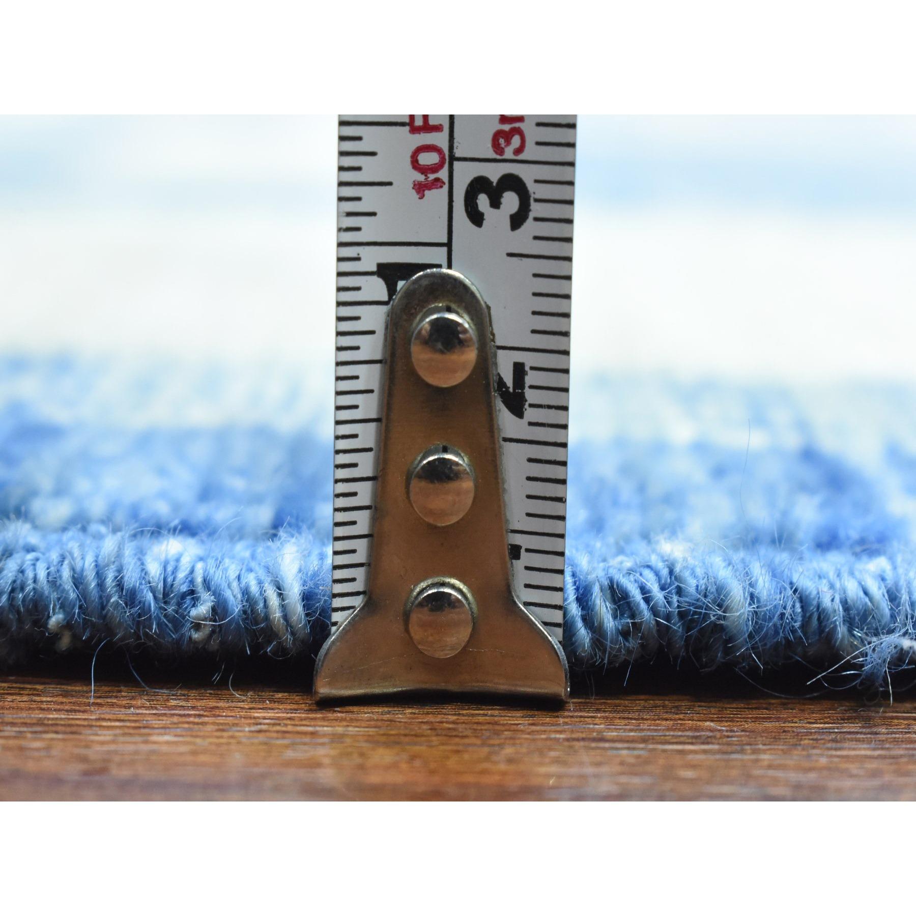 Tapis Peshawar à tissage dense en laine douce nouée à la main bleu marine 10'1