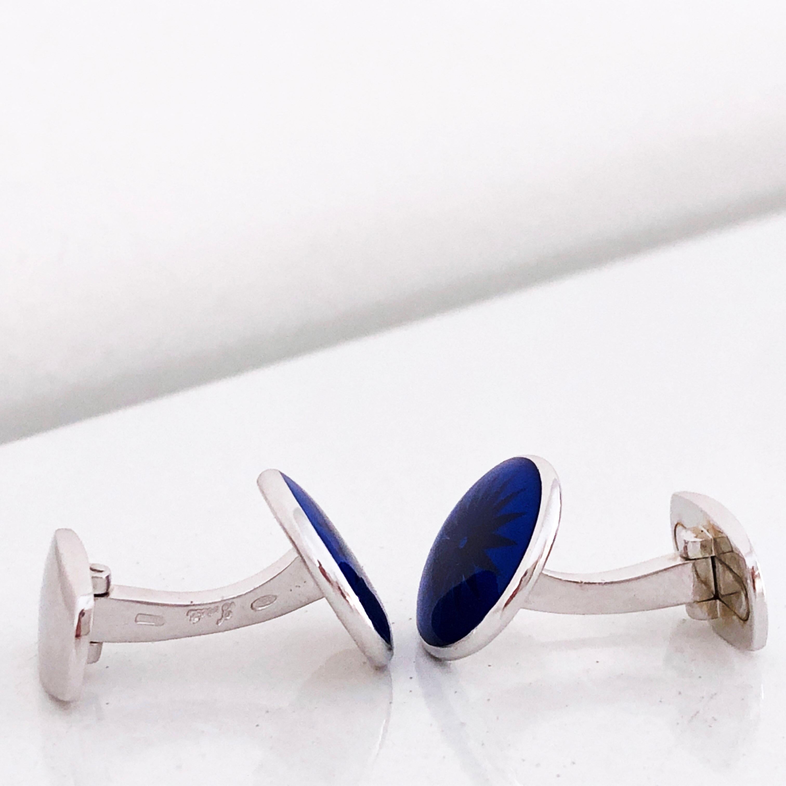 Gemelos redondos de plata de ley esmaltados a mano azul marino Berca en Nuevo estado para la venta en Valenza, IT