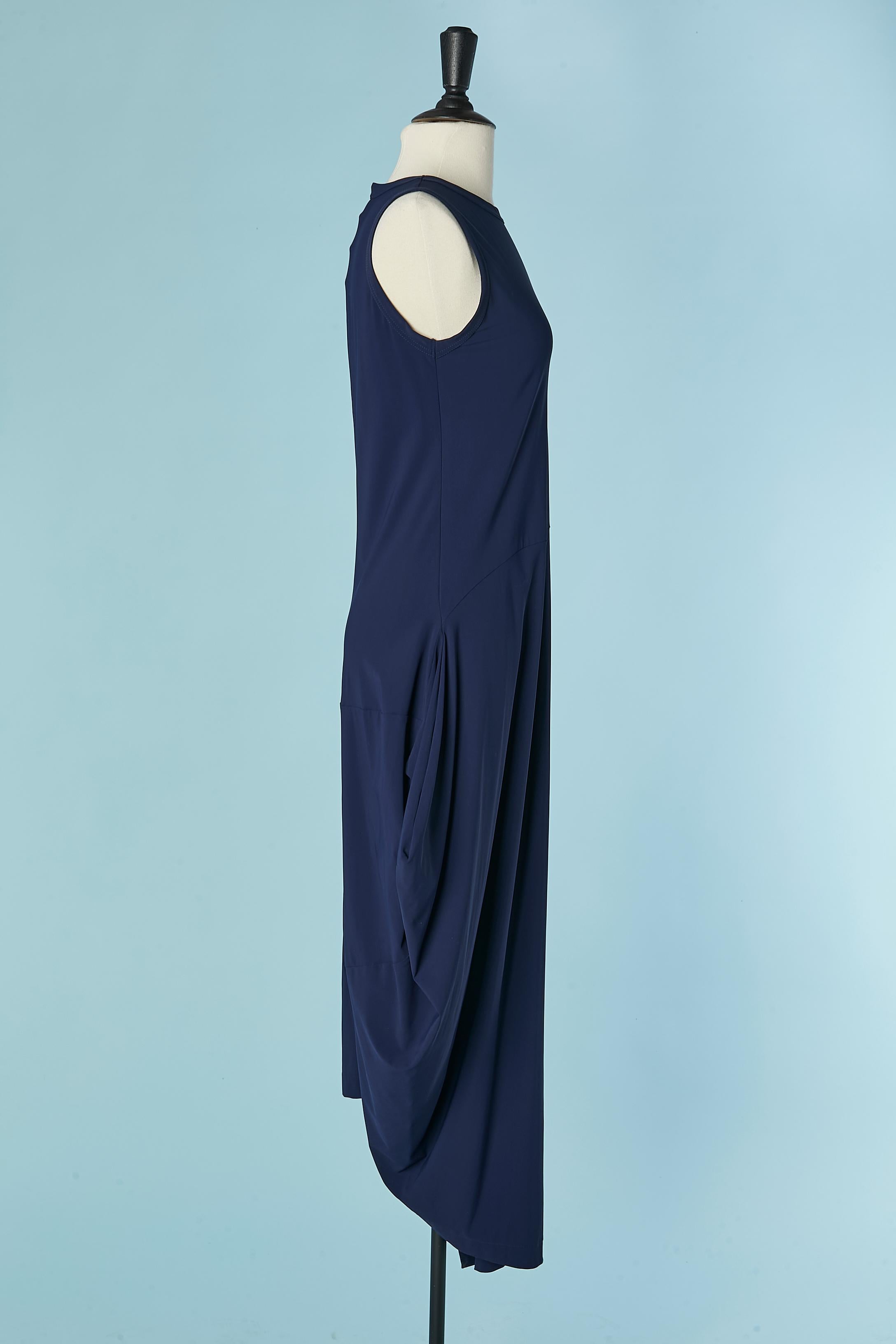 Marineblaues, ärmelloses, asymmetrisches Jersey-Kleid M+F Girbaud im Angebot 2