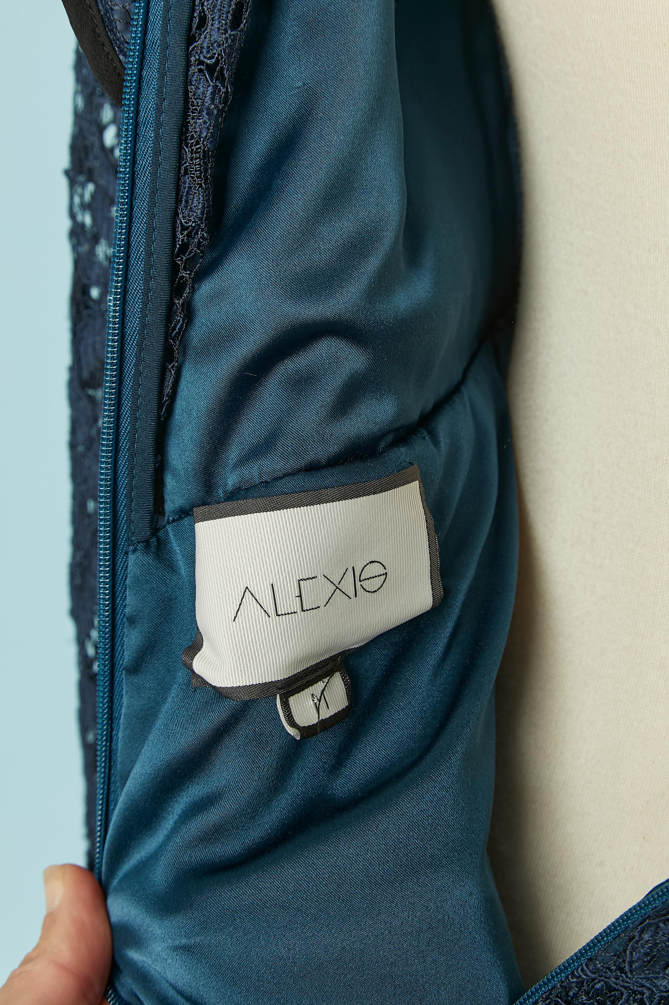 Marineblaues Spitzencocktailkleid ALEXIS im Angebot 4