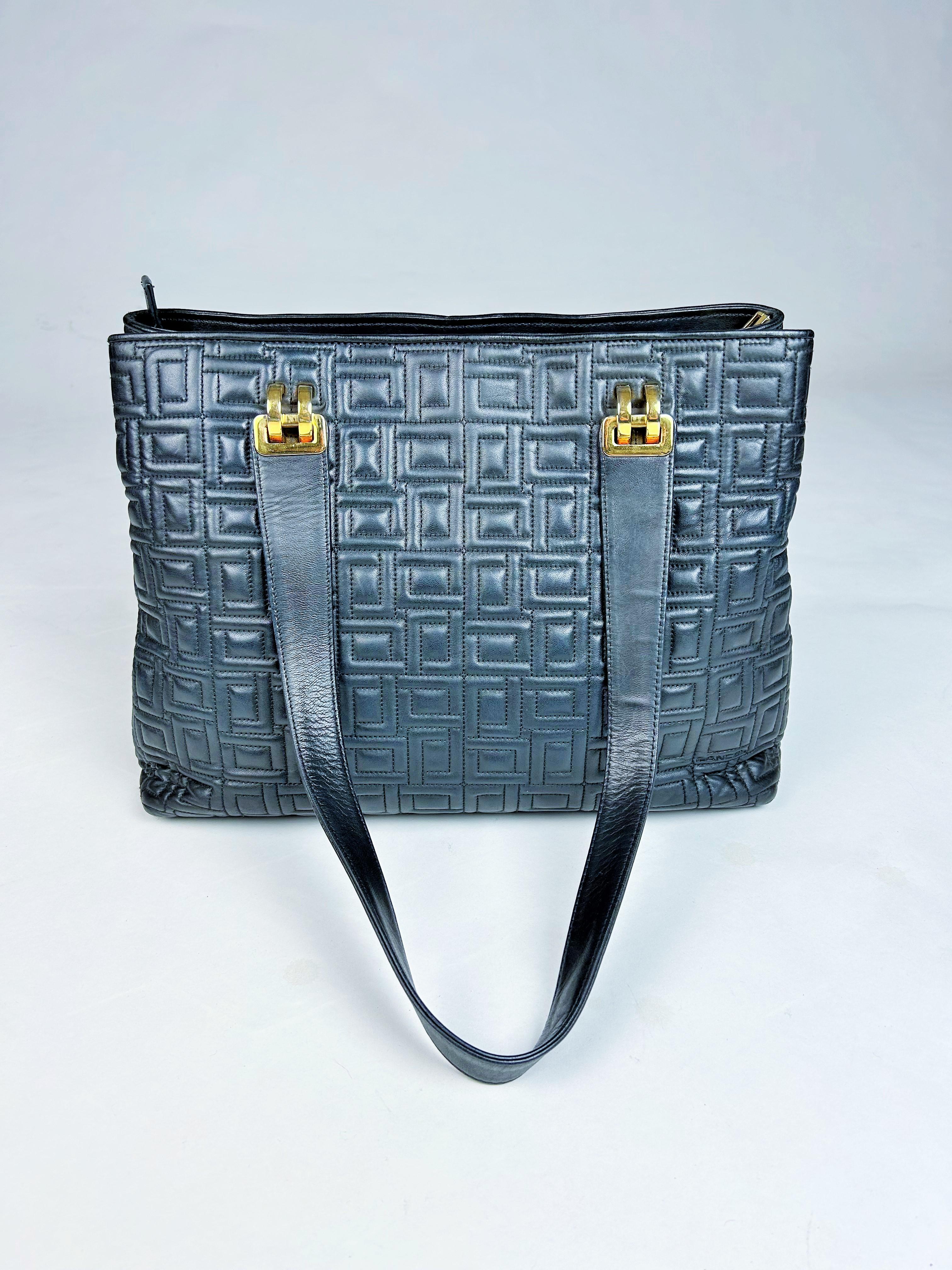 Bolso de piel azul marino de Lancel con bolsa - Francia Circa 1990 en venta 1