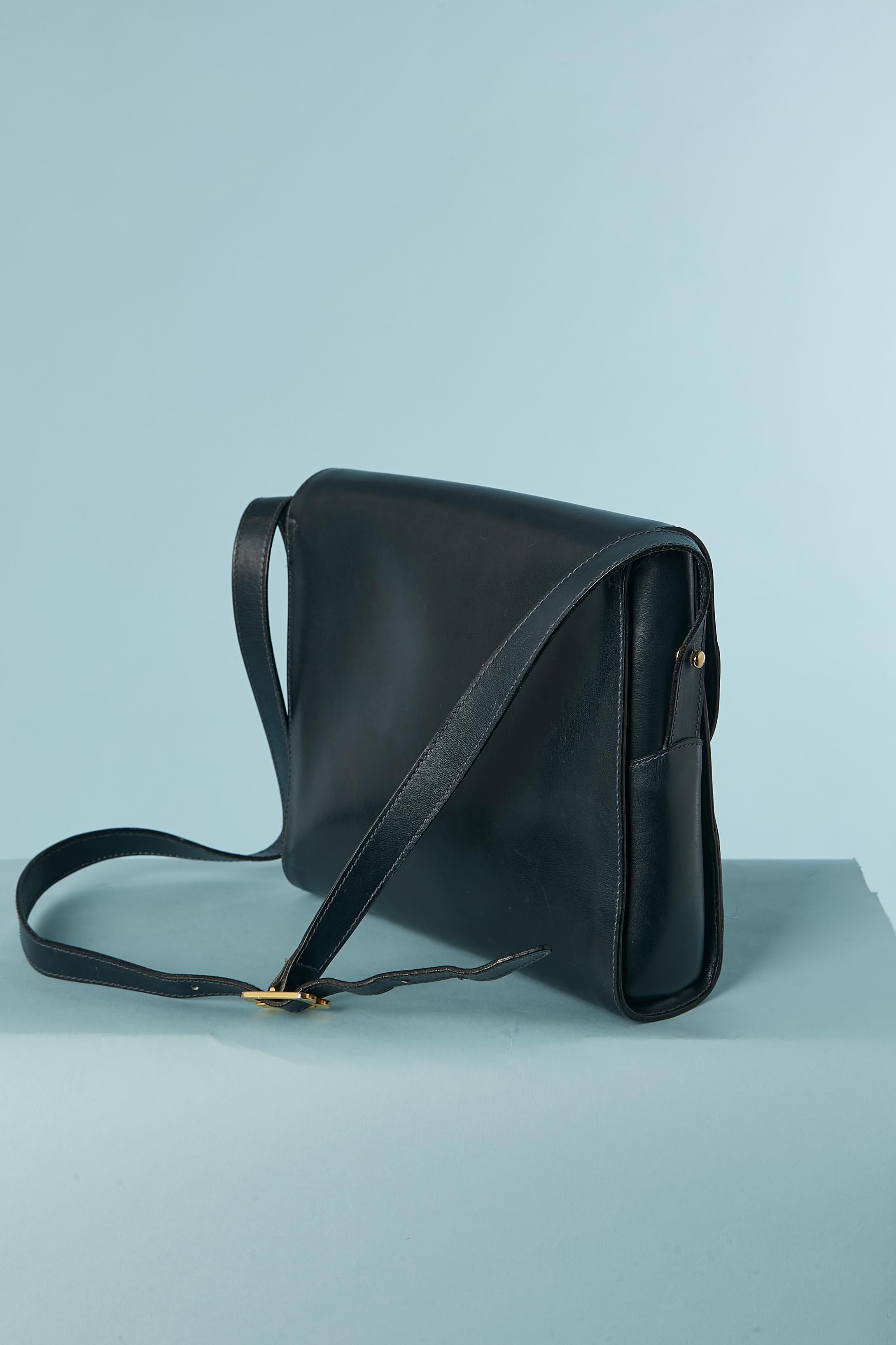Sac à bandoulière en cuir bleu marine Balenciaga Circa 1970 Excellent état - En vente à Saint-Ouen-Sur-Seine, FR