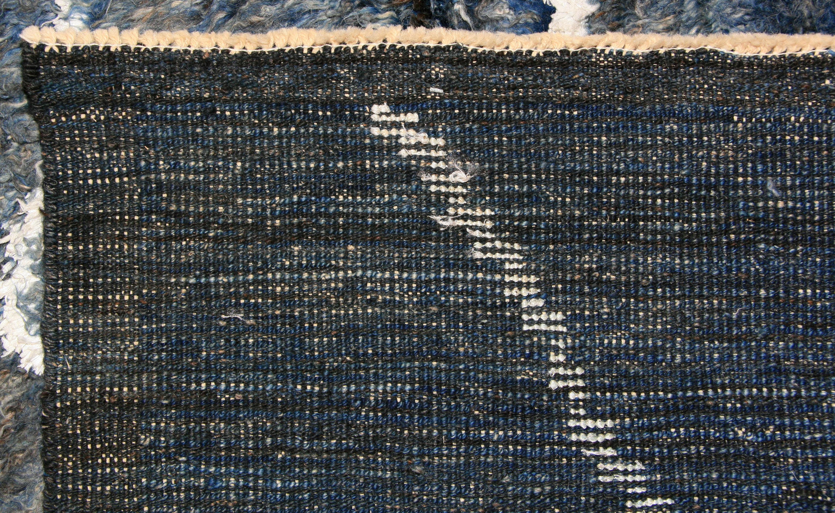 Indien Tapis d'inspiration marocaine bleu marine en vente