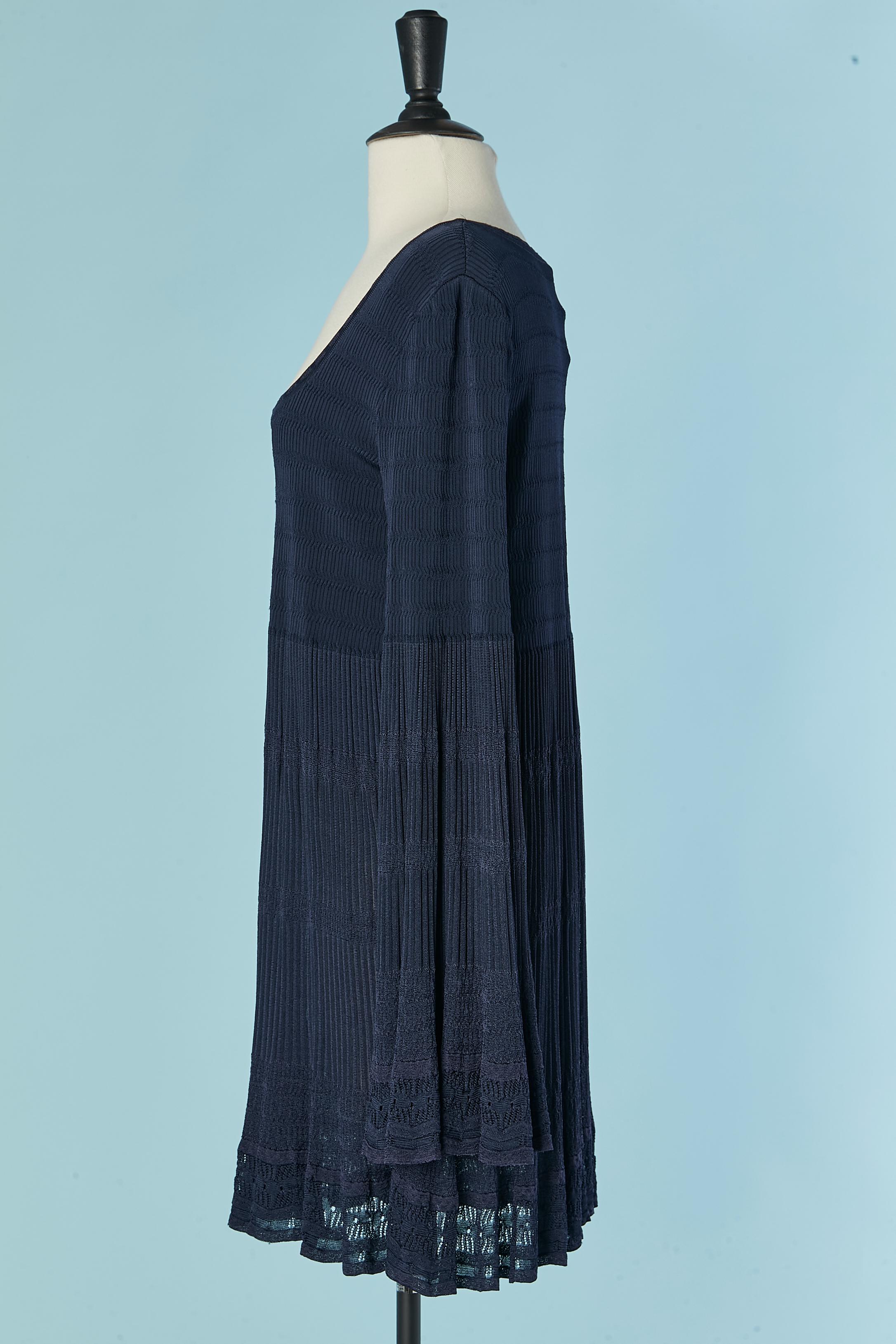 Navy blue rayon knit dress with wide sleeves ALAIA For Sale 2