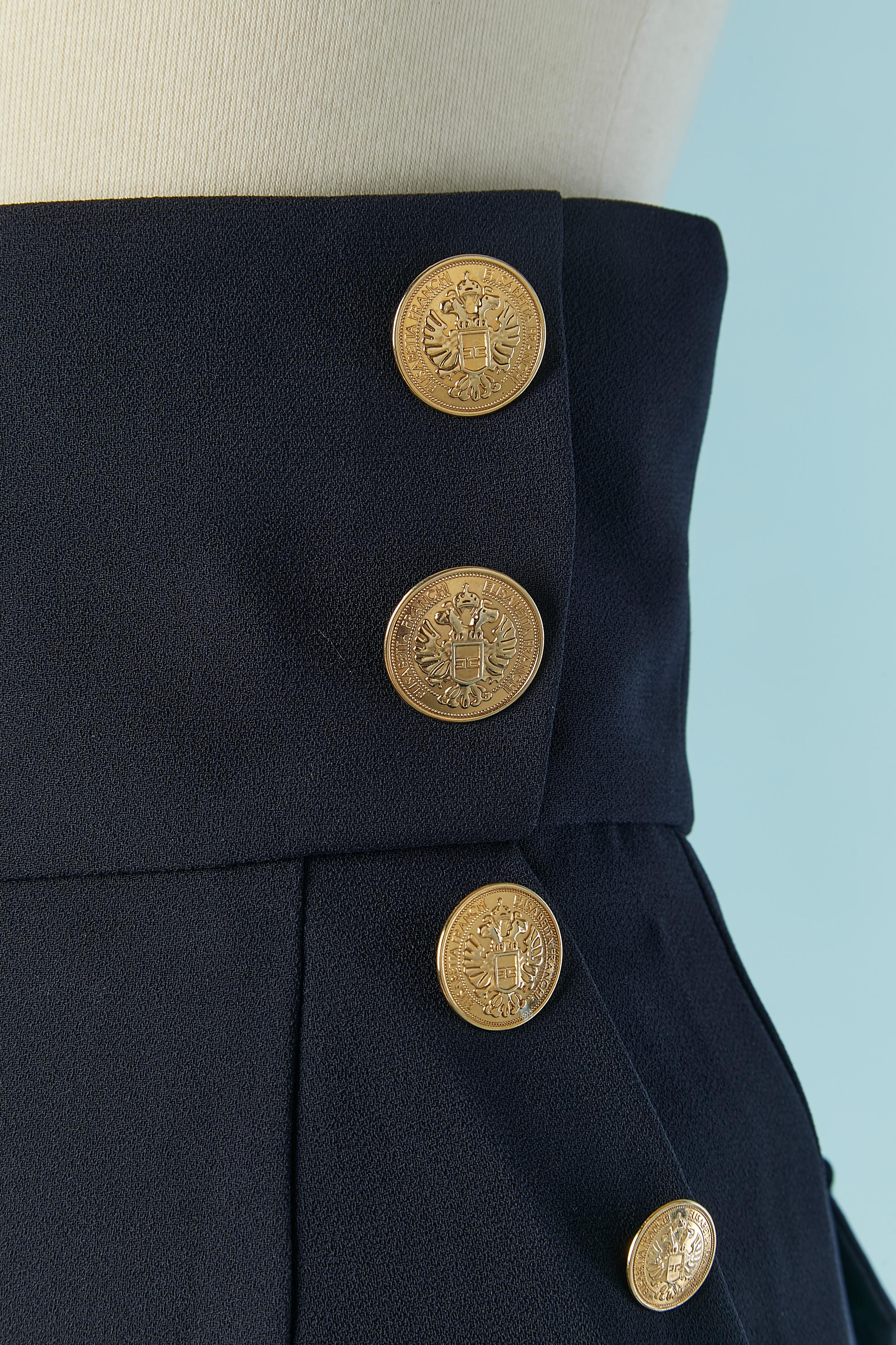 Pantaloni alla marinara blu navy con bottone in metallo dorato. Chiusura con zip al centro della schiena. 
TAGLIA 40 (It) 36 (Fr) XS 