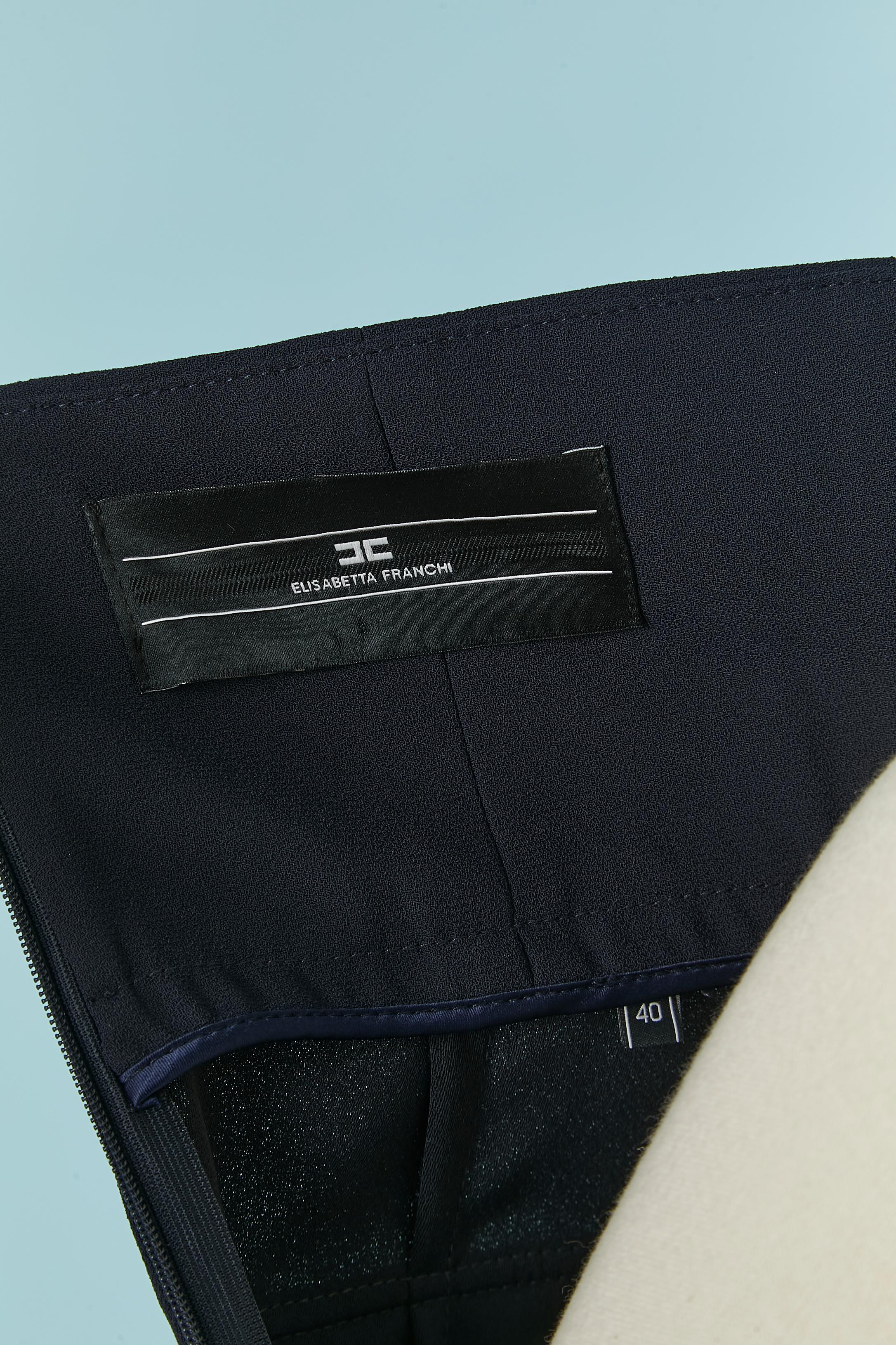 Pantaloni alla marinara blu navy con bottone in metallo dorato Elisabetta Franchi in vendita 2