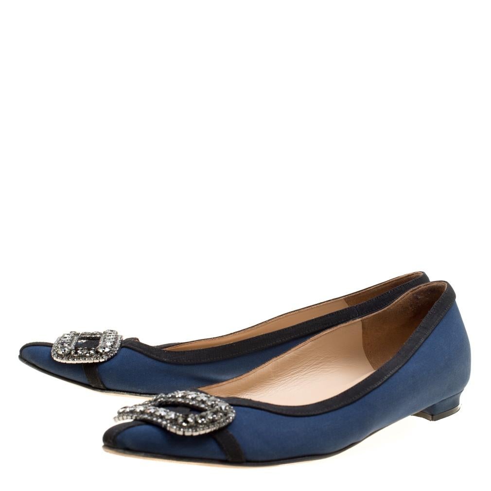 Navy Blue Satin Gotrian Crystal Embellished Pointed Toe Flats Size 36.5 In Good Condition In Dubai, Al Qouz 2