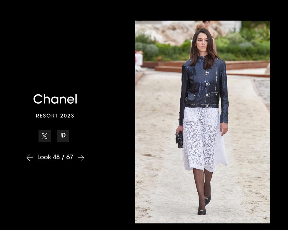 Navy blue sequin jacket with branded jewelerry button Chanel Resort 2023 For Sale 7