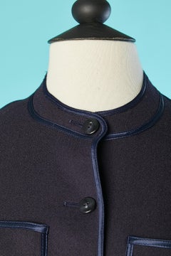 Chaqueta corta azul marino de lana con ribetes de cinta de raso Louis Féraud