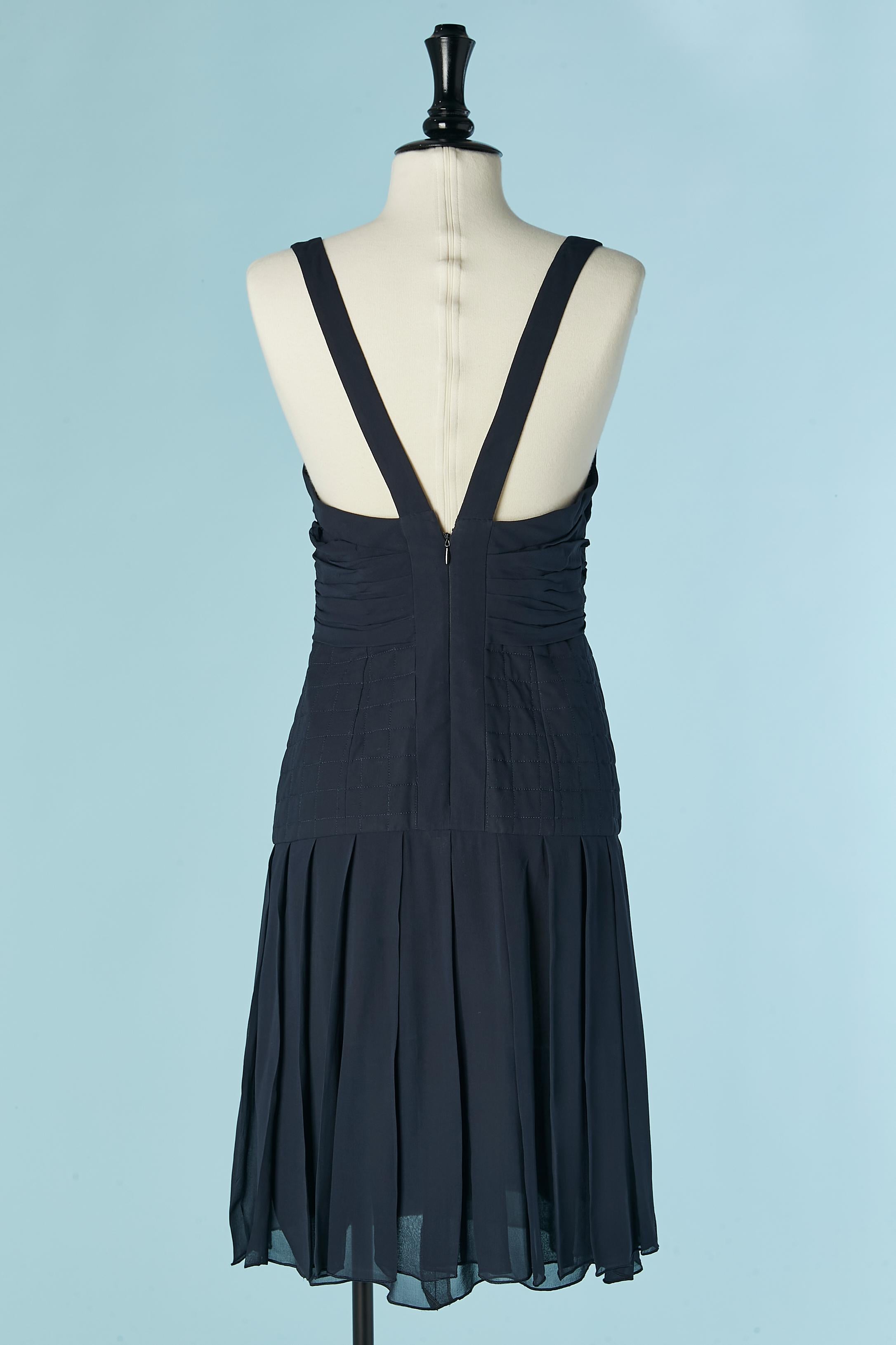 Navy blue silk chiffon cocktail dress pleated and top-stitched CHANEL For Sale 4