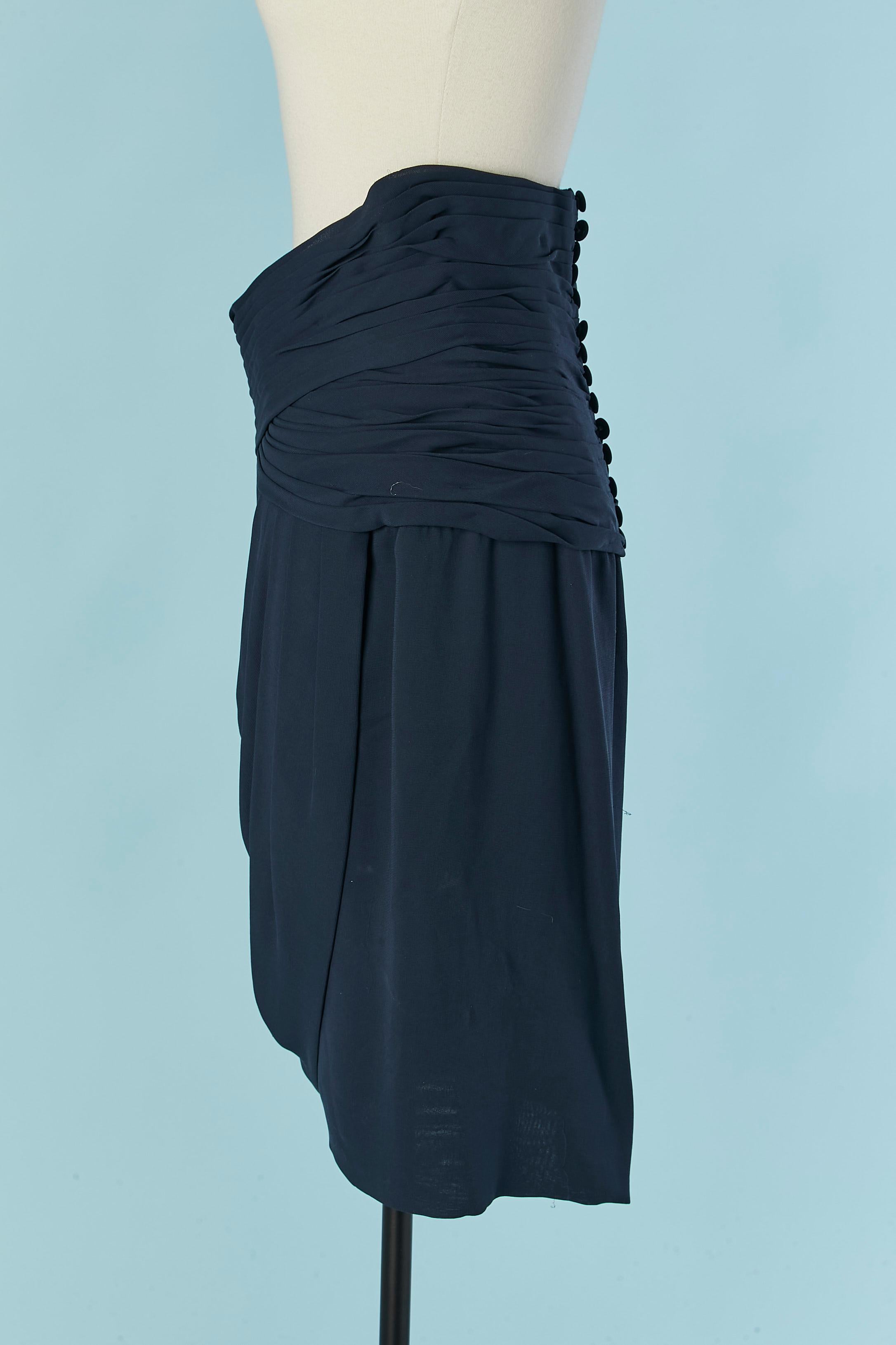 Navy blue silk wrapped and pleated skirt CHANEL BOUTIQUE In Excellent Condition For Sale In Saint-Ouen-Sur-Seine, FR