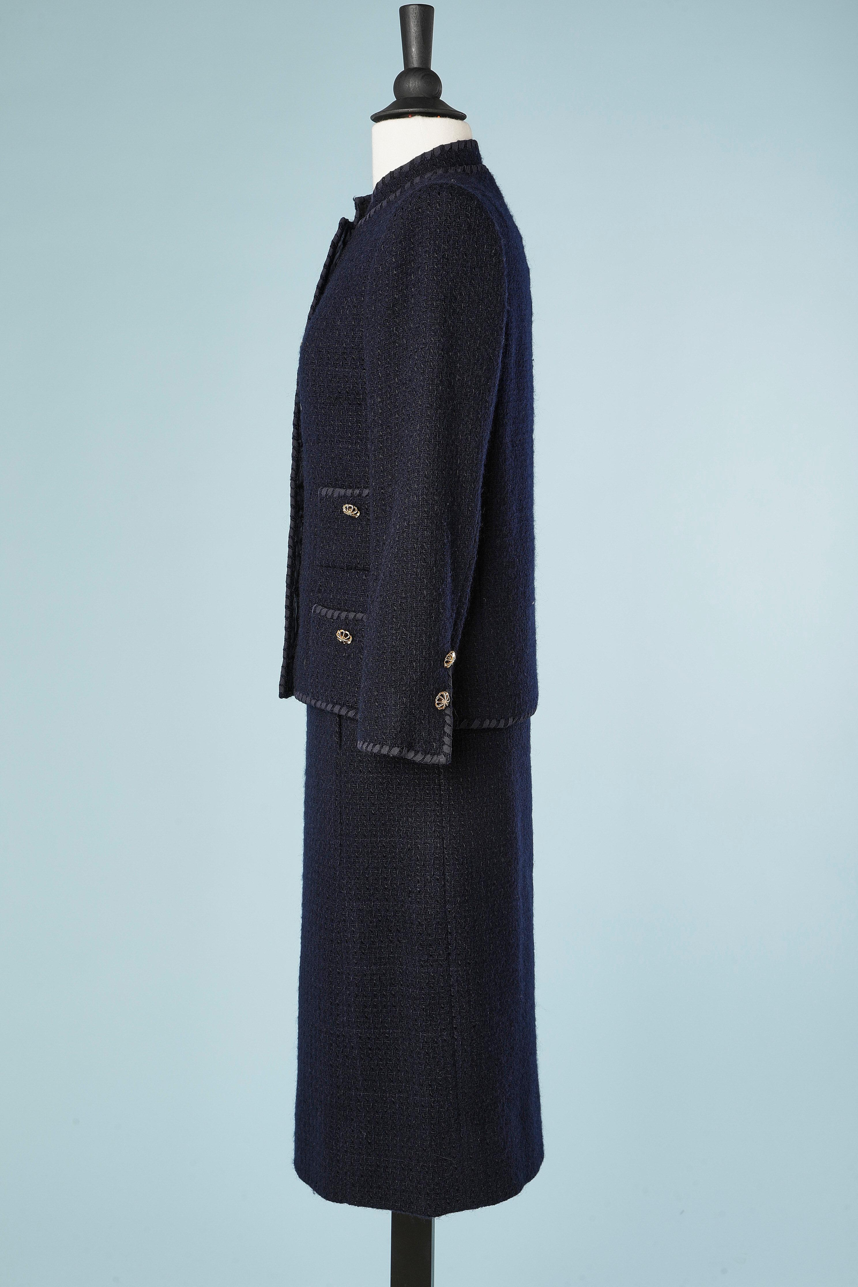 Women's Navy blue skirt-suit in wool tweed  France de Kergal Circa 1970's  For Sale