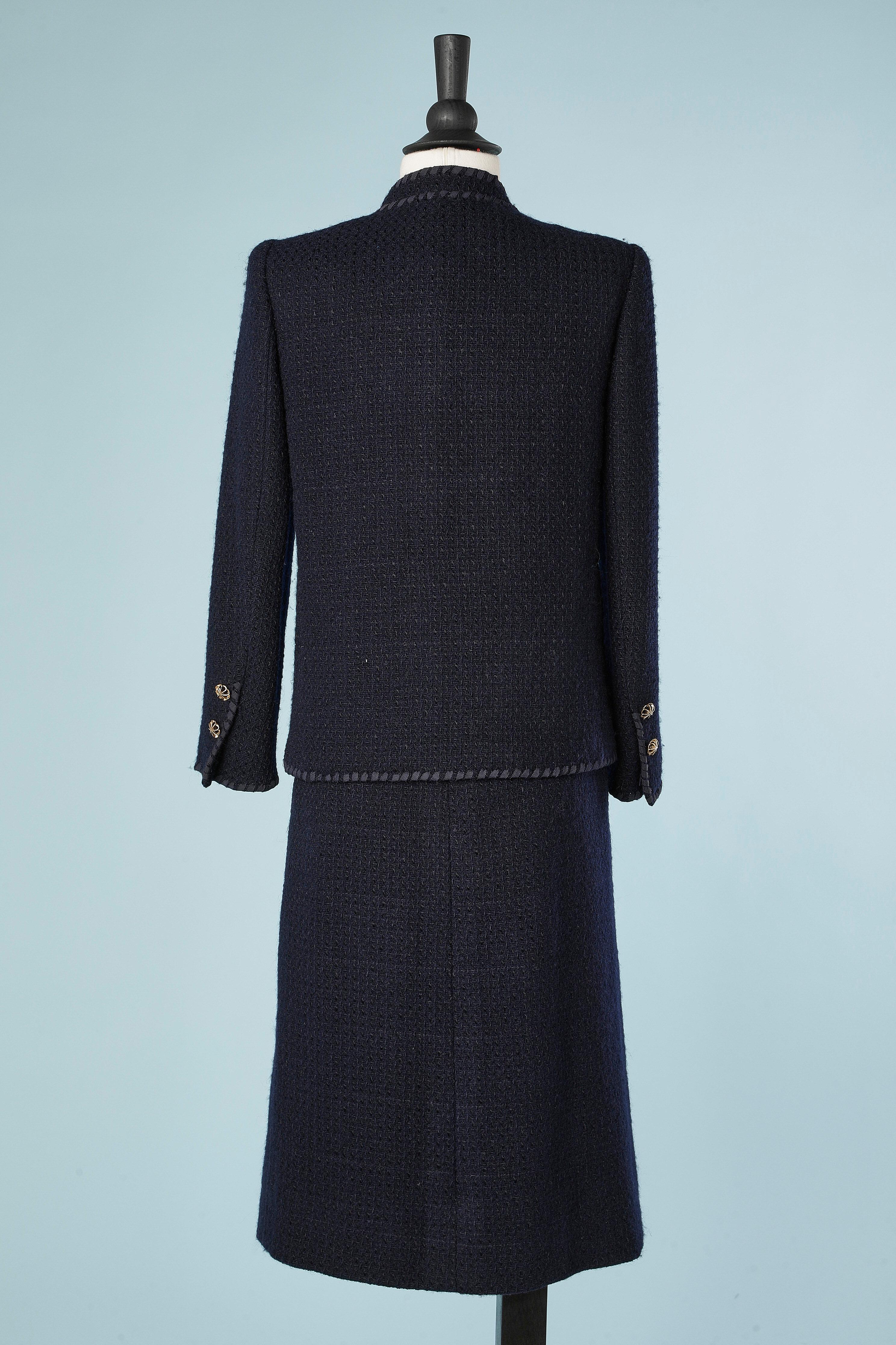 Navy blue skirt-suit in wool tweed  France de Kergal Circa 1970's  For Sale 1