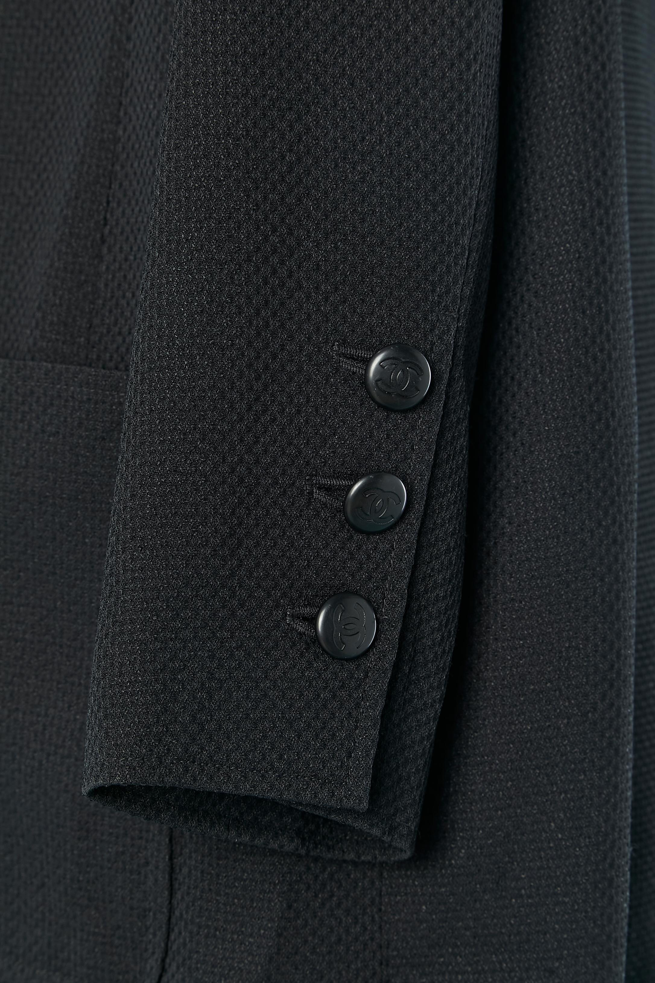 De las mujeres Traje-falda azul marino con chaqueta cruzada CHANEL Boutique en venta