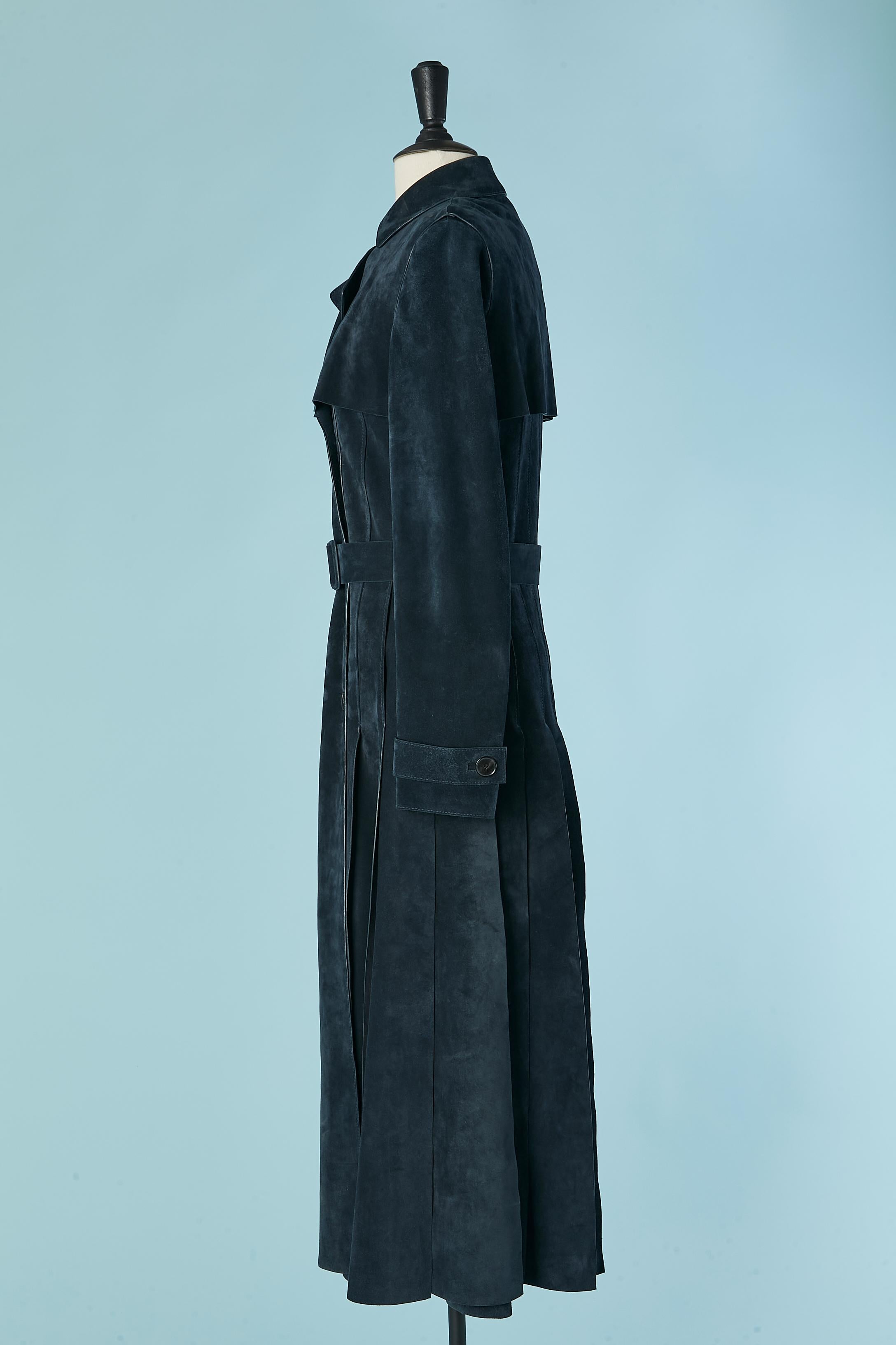 Marineblauer Wildleder-Trenchcoat von Christian Dior Damen im Angebot