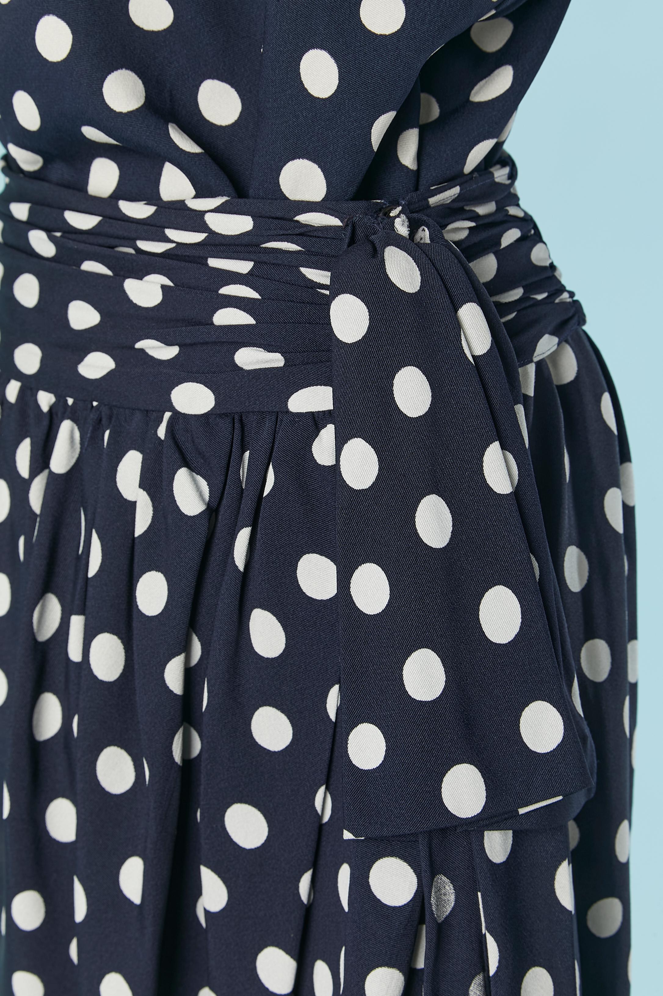 Navy blue top and wrapped skirt ensemble with white Polka dots YSL Rive Gauche In Excellent Condition For Sale In Saint-Ouen-Sur-Seine, FR