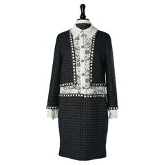 Navy blue tweed and white lace cocktail dress  Chanel Métiers d'Art Paris-Rome