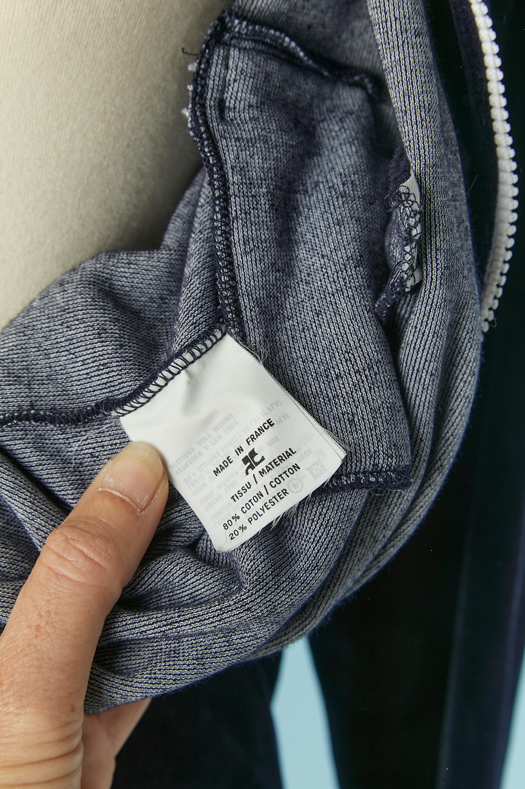 Giacca in spugna di velluto blu navy con cappuccio e zip bianca Courrèges in vendita 2
