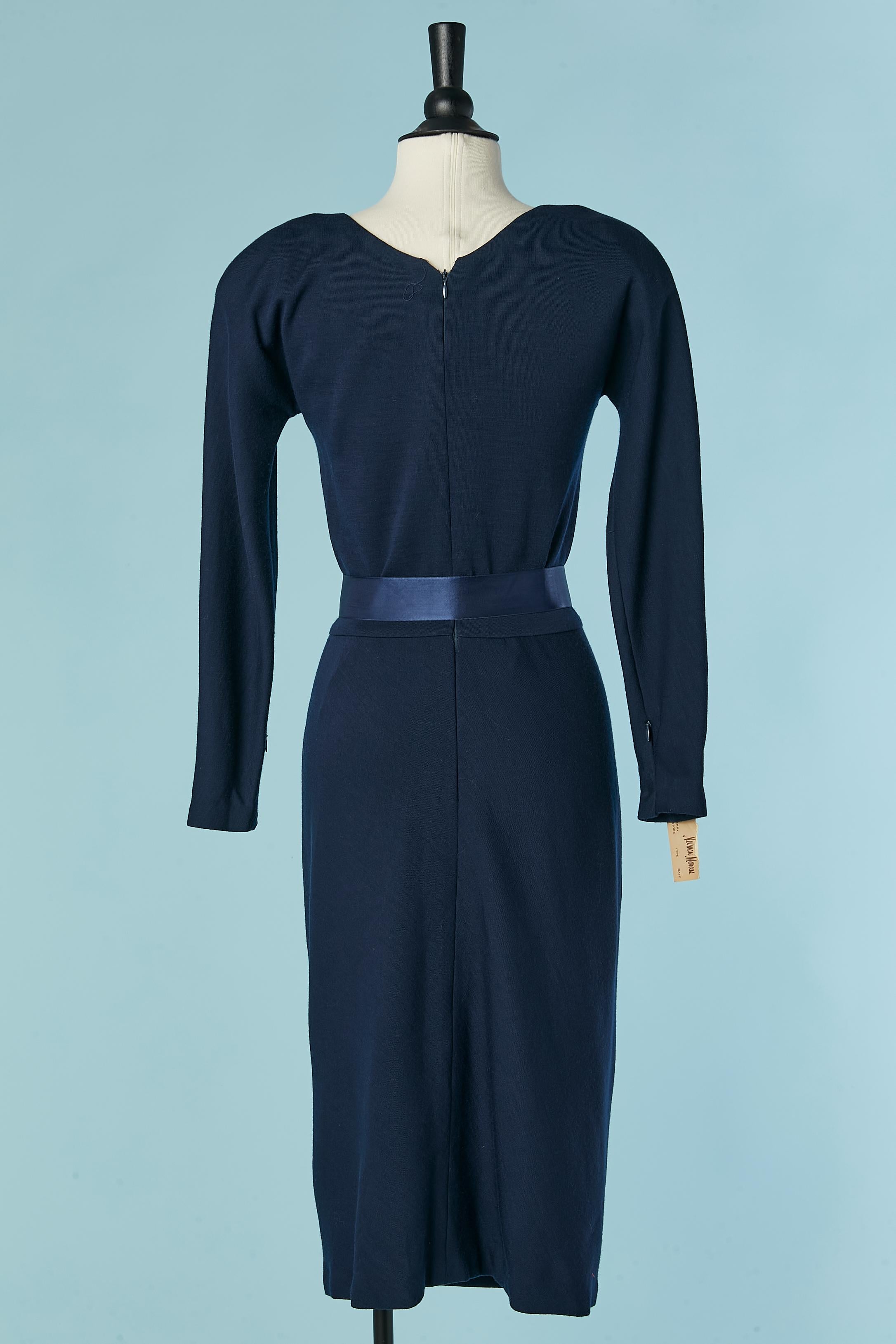 Navy blue wool jersey dress with satin belt Geoffrey Beene for Neiman Marcus For Sale 2
