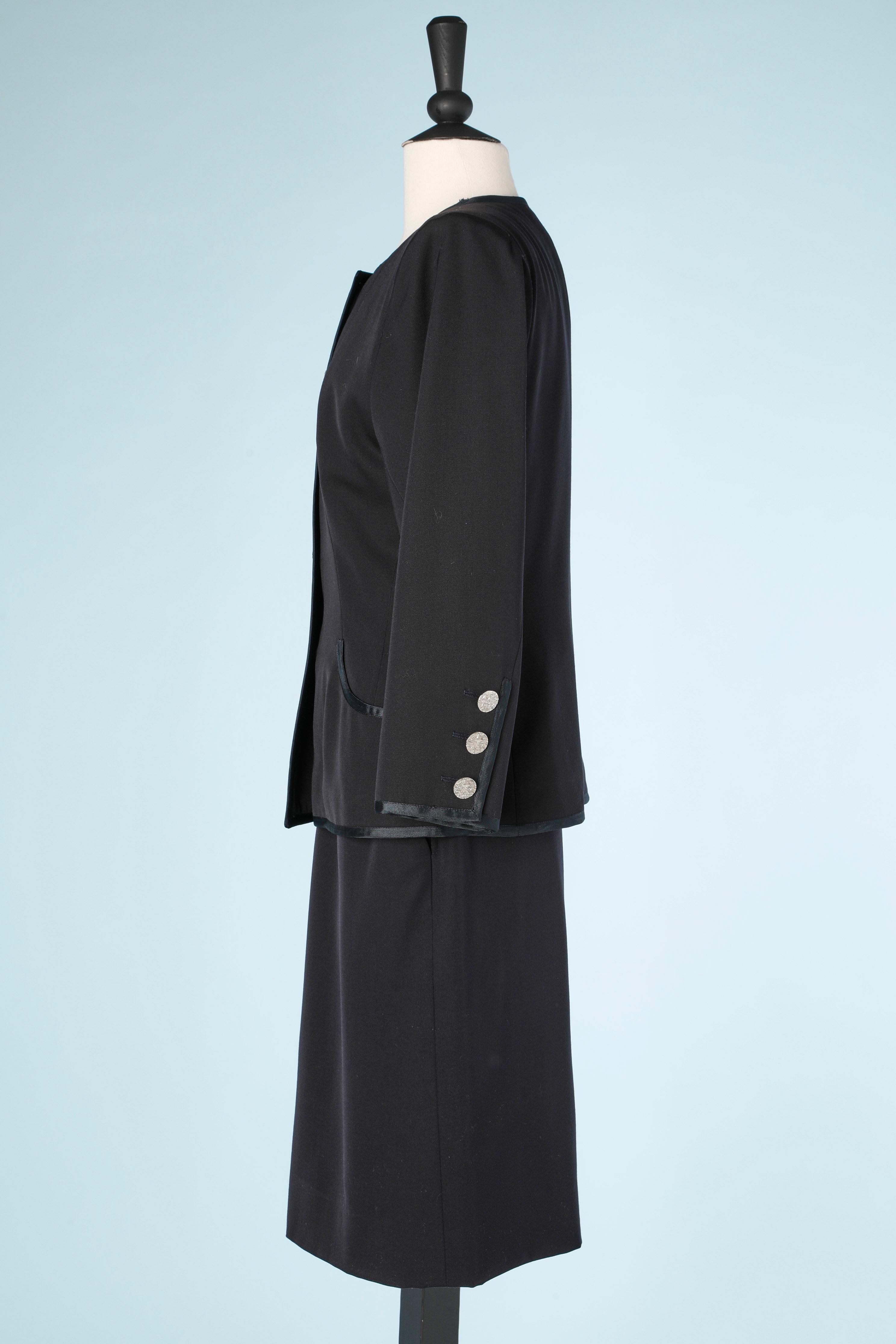 Navy blue wool skirt suit with metal buttons Yves Saint Laurent Rive Gauche  In Excellent Condition For Sale In Saint-Ouen-Sur-Seine, FR