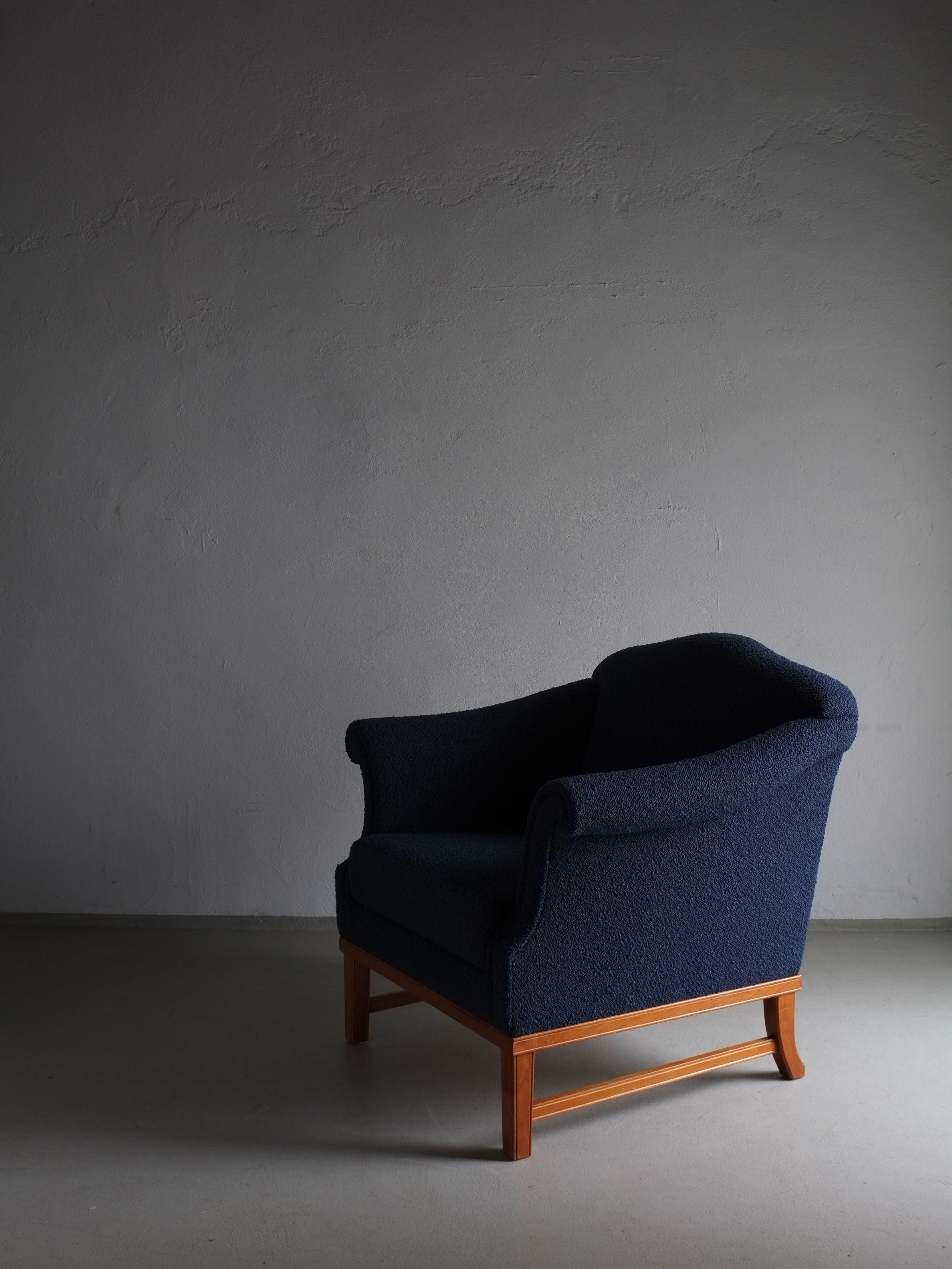 20th Century Navy Boucle Lounge Chair, Sweden 1940s For Sale